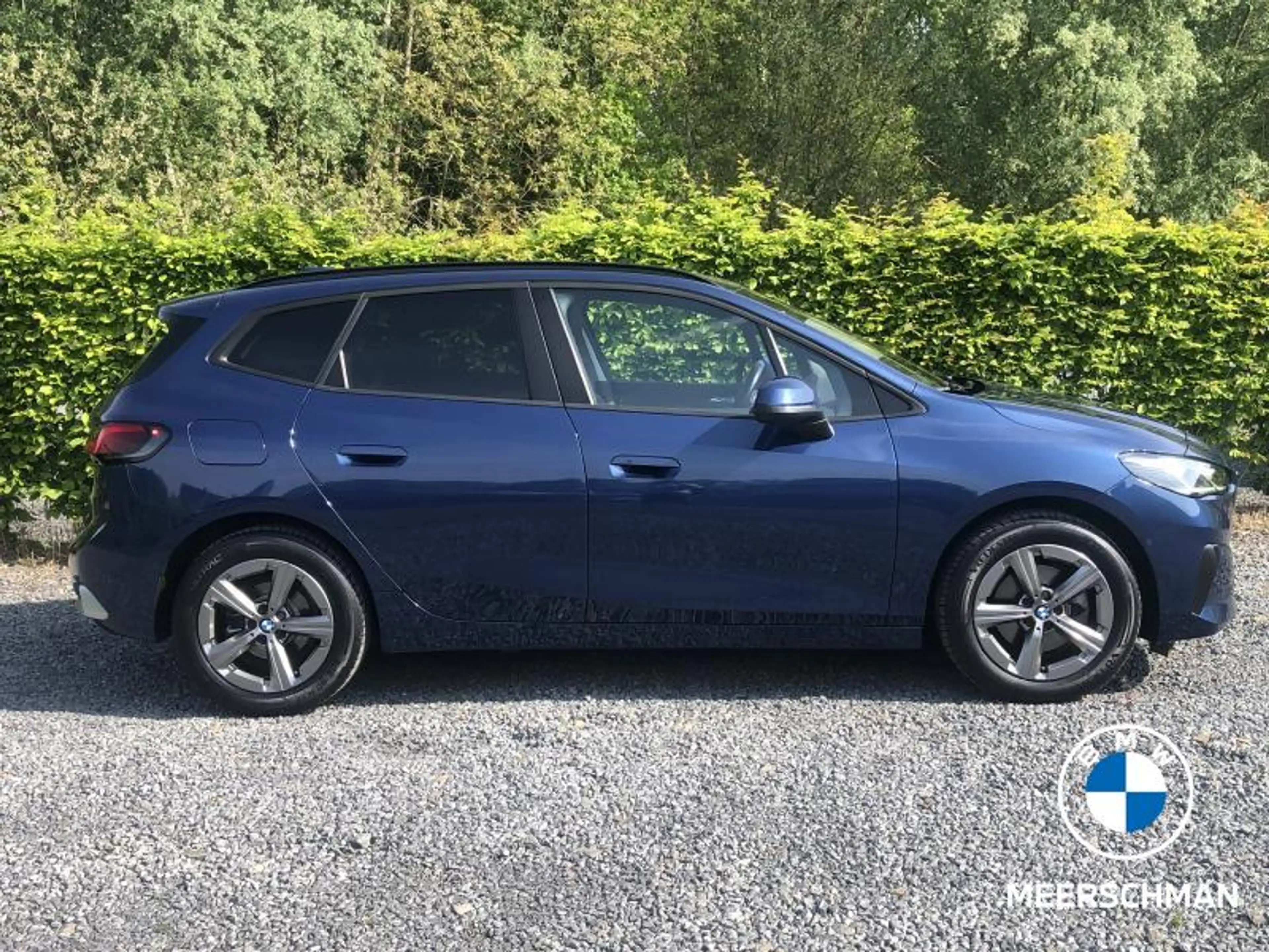 BMW 218 Active Tourer — photo 3