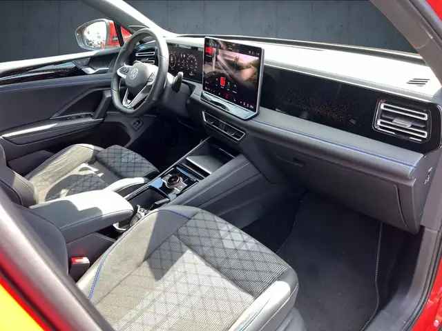 Volkswagen Tiguan view 14