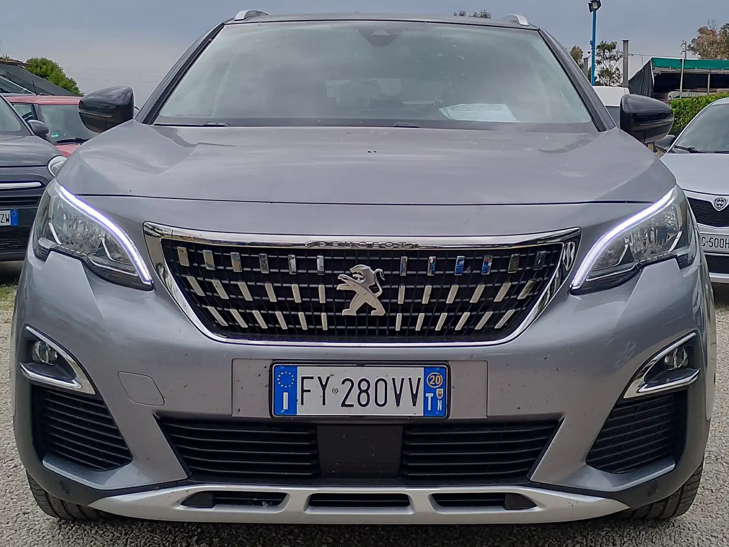 Peugeot 3008 3008 1.2 puretech t GT Line s Grau - 1