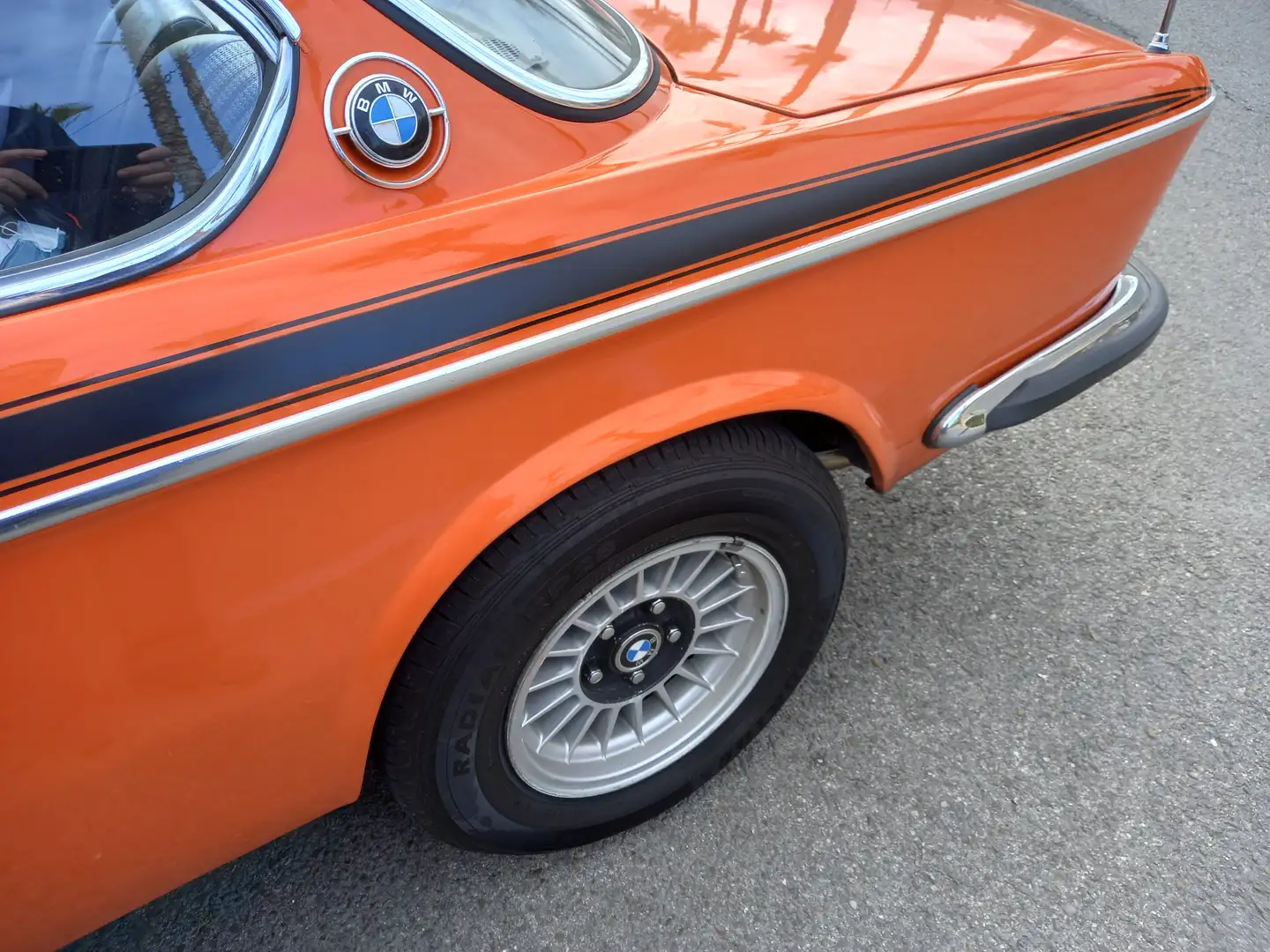BMW 3.0 CS Naranja - 2