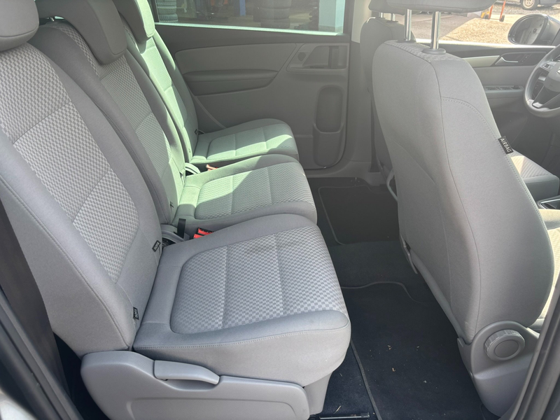 SEAT Alhambra 2,0 TDI 4WD Executive — photo 15
