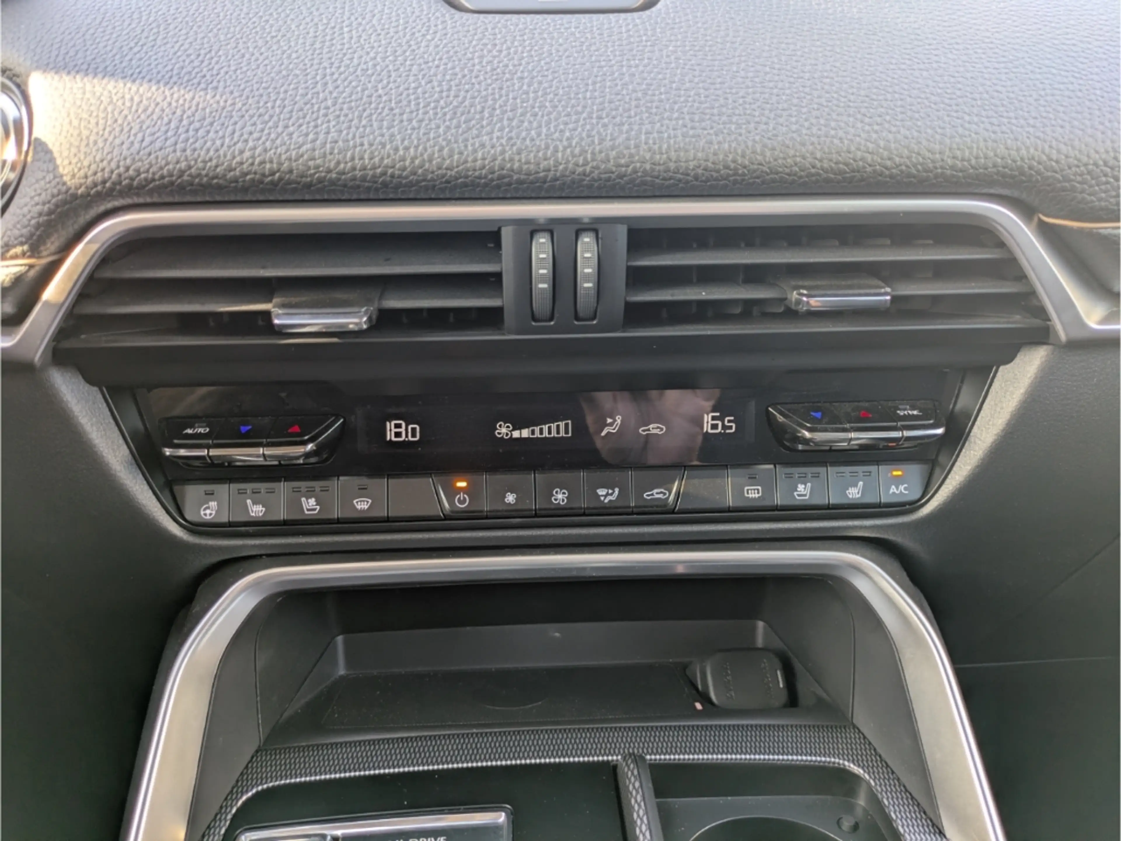 Mazda CX-60 Homura PHEV HUD El. Panodach Navi Leder Digitales — photo 14