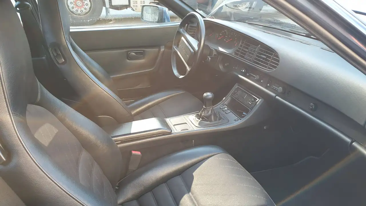 Porsche 944 Coupe 3.0 S2, foto 9