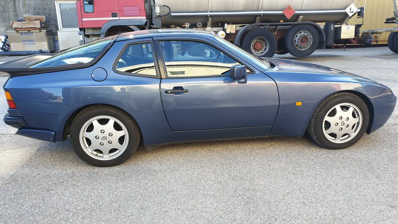 Porsche 944 Coupe 3.0 S2, foto 7
