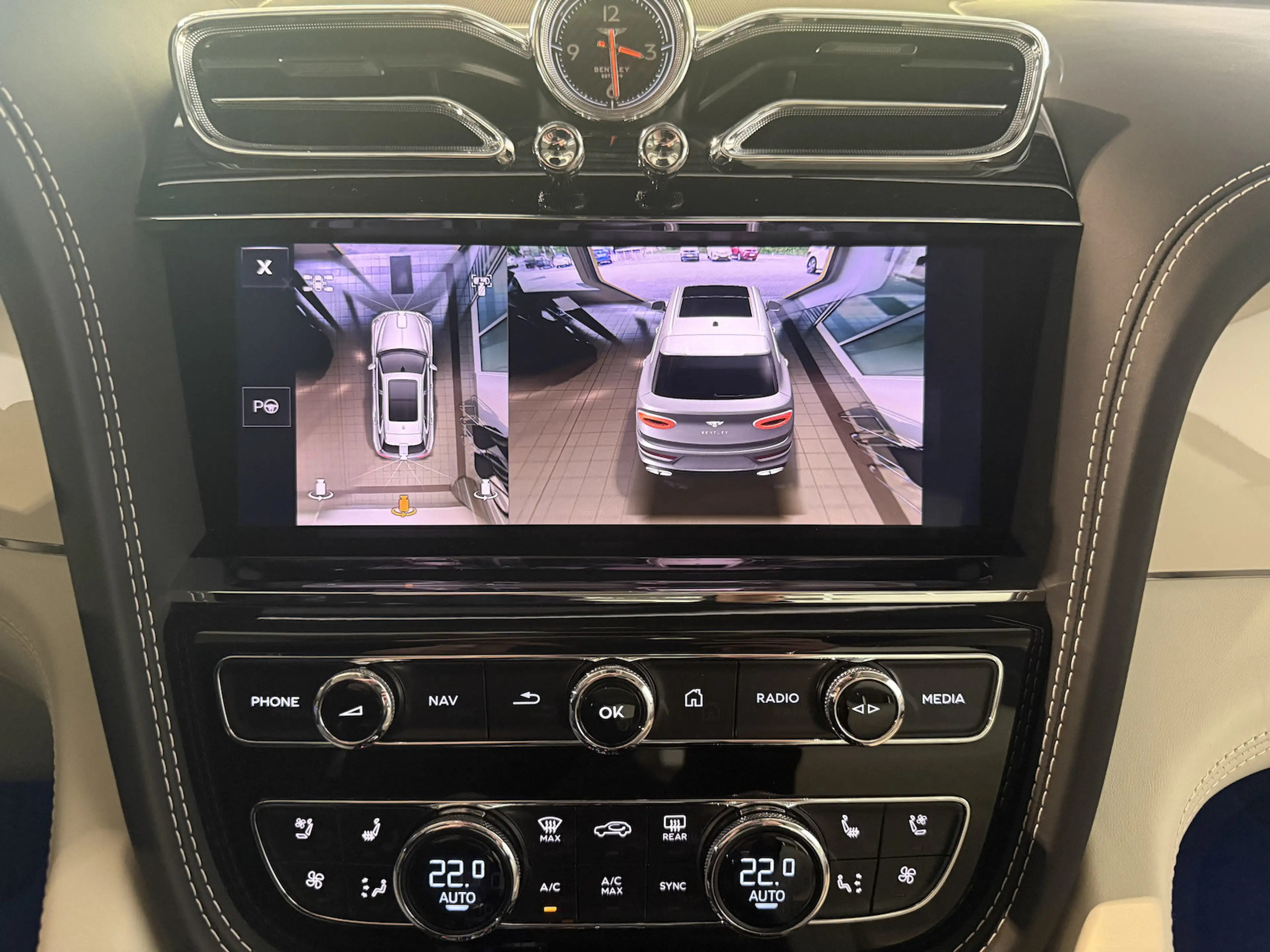 Bentley Bentayga S V8 Nachtsicht*Massage*B&O*22 Zoll — photo 4