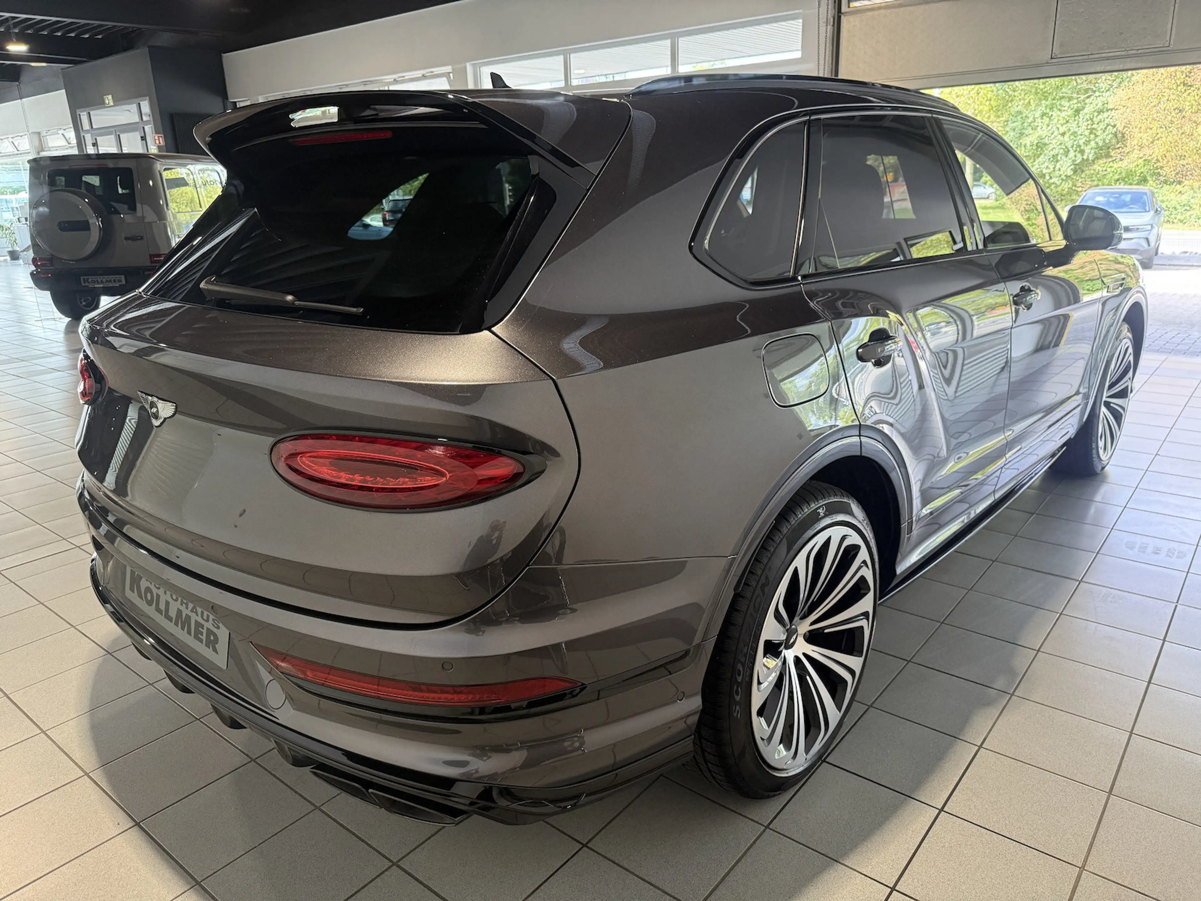 Bentley Bentayga S V8 Nachtsicht*Massage*B&O*22 Zoll — photo 3