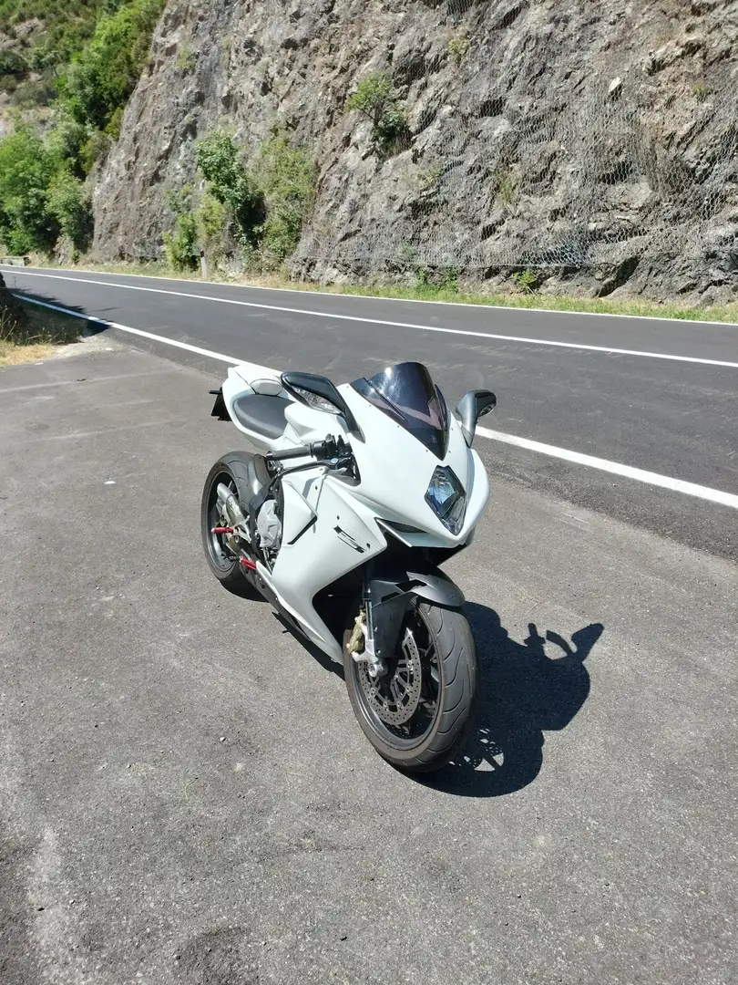 MV Agusta F3 675 Beyaz - 1
