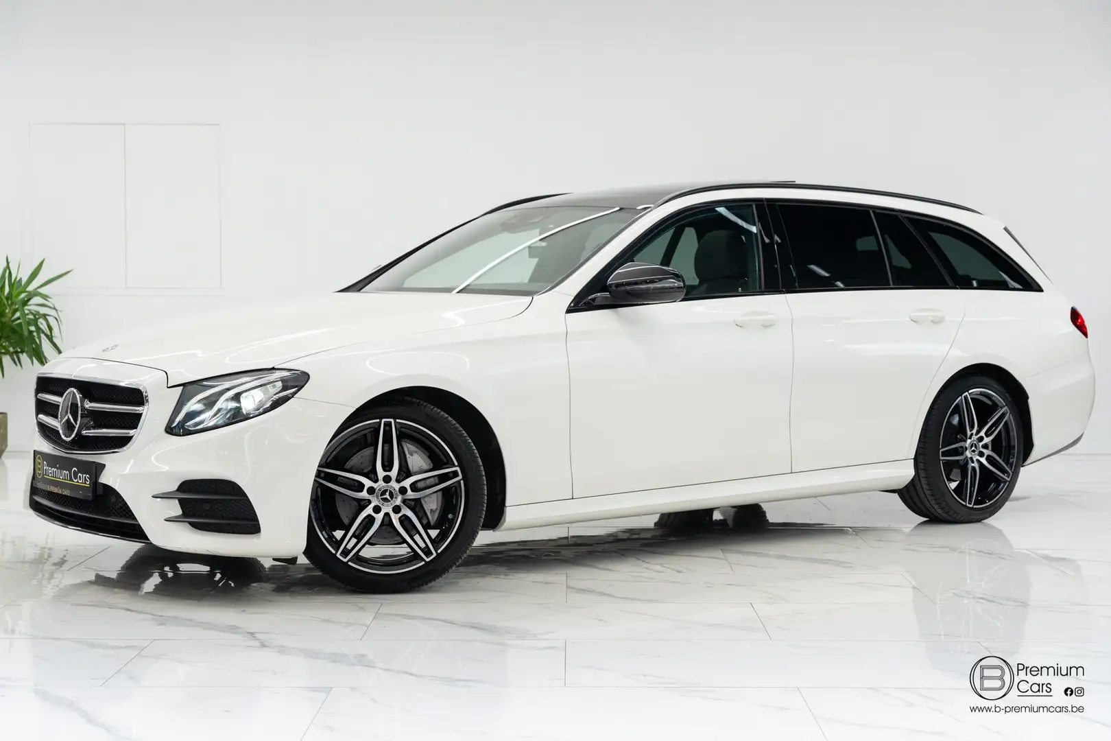 Mercedes-Benz 200 d break AMG!Burmester 3d, Pano, Acc, Line assist! Blanc - 1