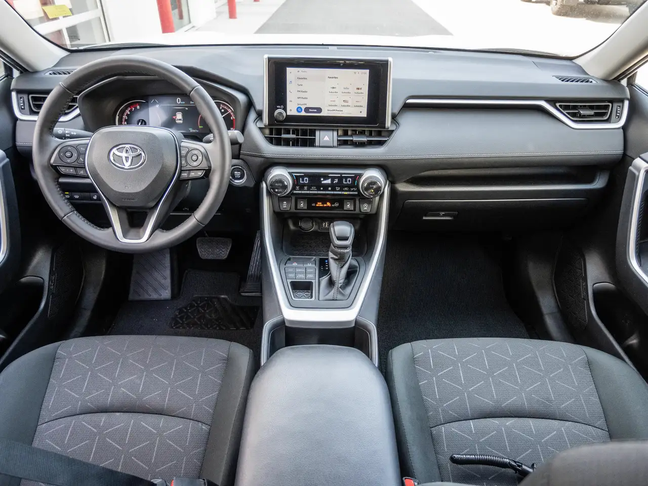 Toyota RAV 4 снимка Toyota RAV 4