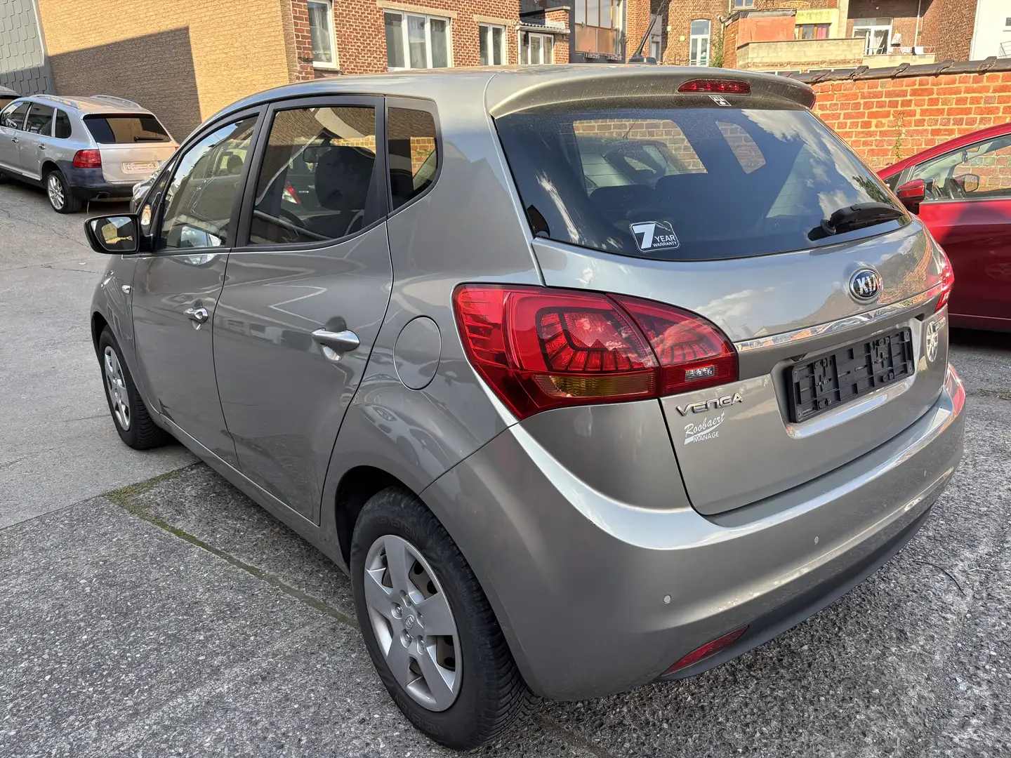 Kia Venga kia venga 1400crdi 90cv/Navi/clim/ - 2