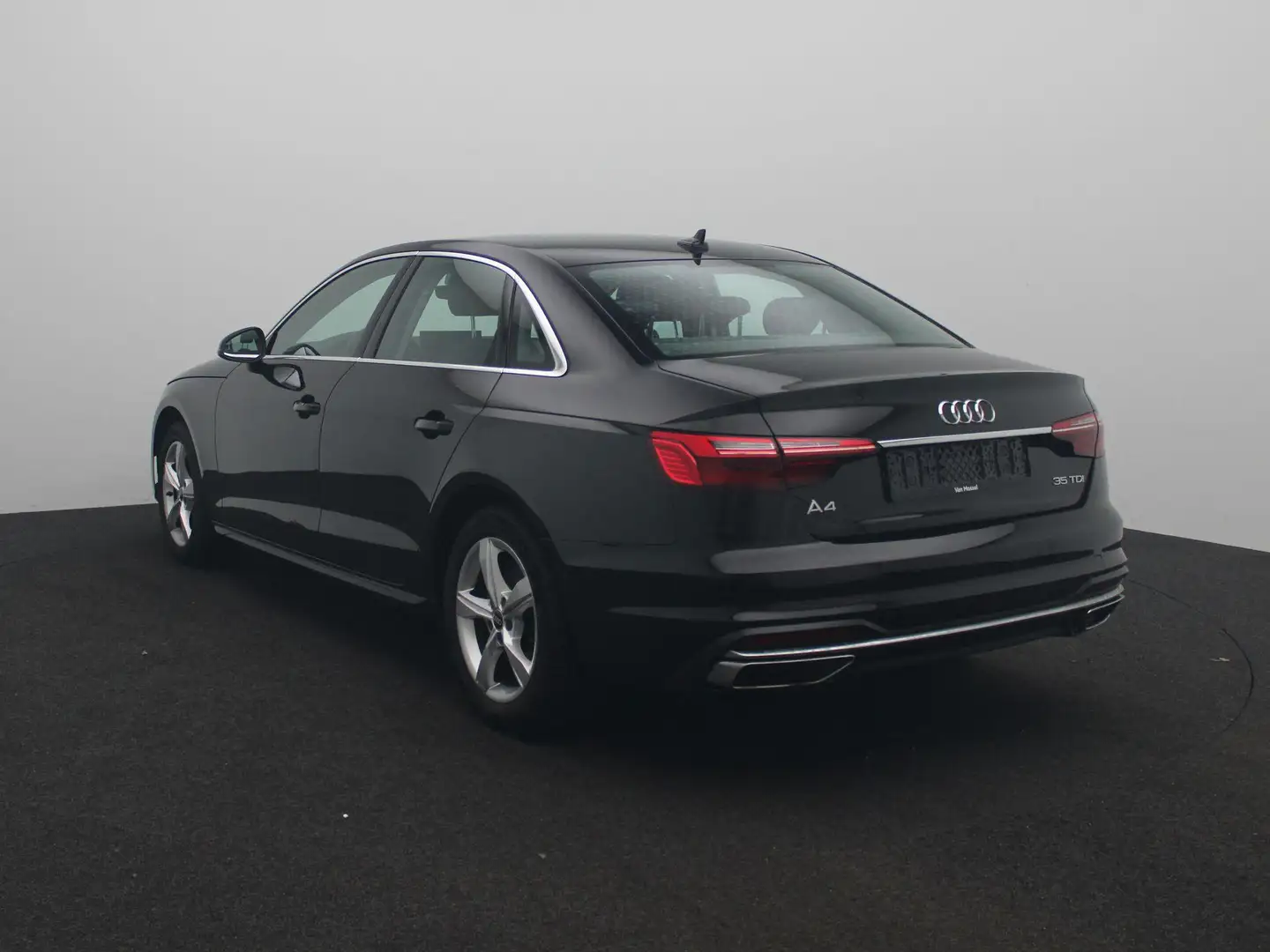 Audi A4 2.0 35 TDi 120kW S DSG | LED | Cruise control | PD Nero - 2