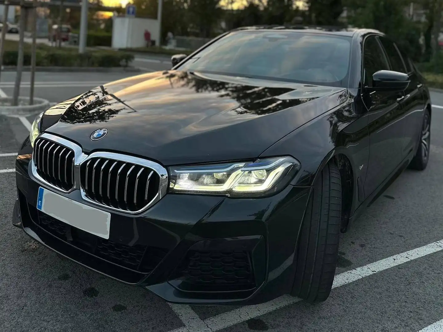 BMW 520 M Sport SAG Negro - 2