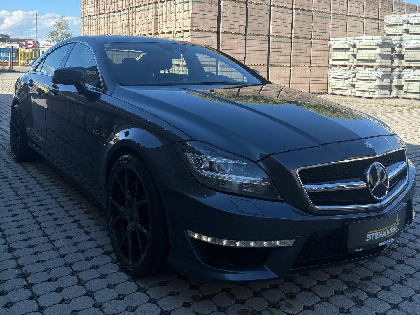 Mercedes-Benz CLS 63 AMG *WENIG KILOMETER* Grau - 1