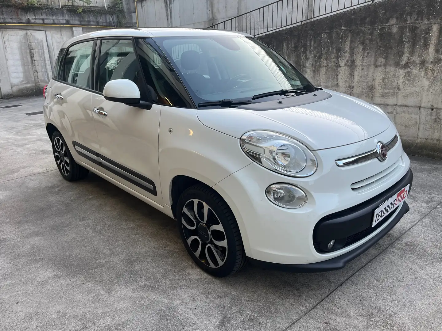 Fiat 500L 500L  1.4 tjt Lounge Gpl 120cv Blanc - 2
