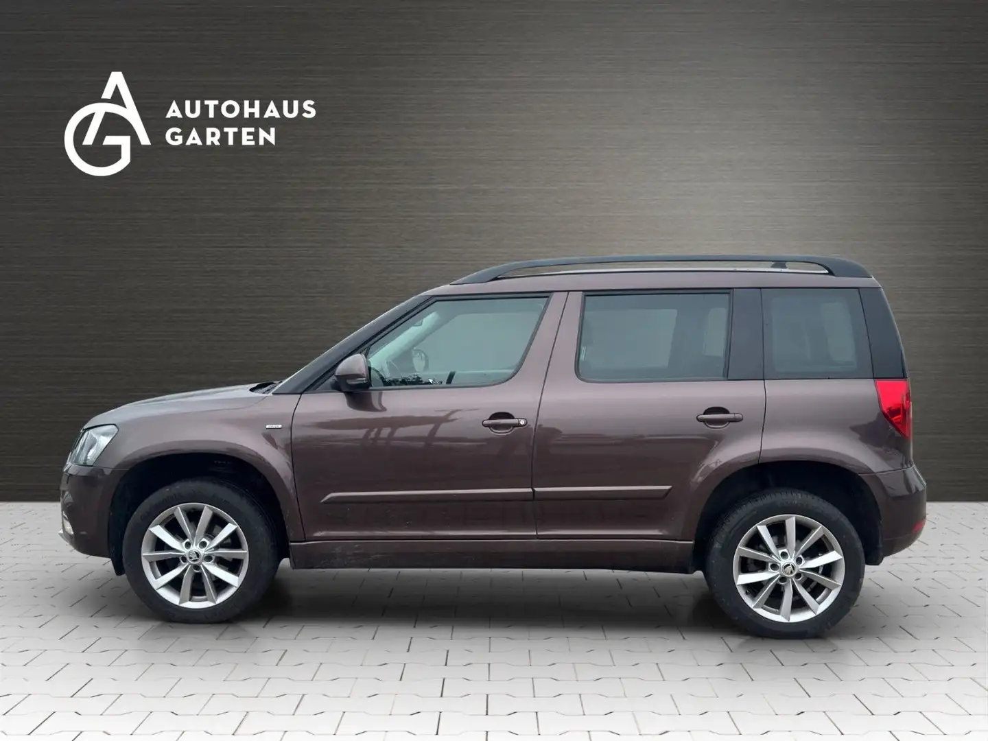 Skoda Yeti 1.2TSI Drive Xenon Kamera Navi SHZ PDC Braun - 2