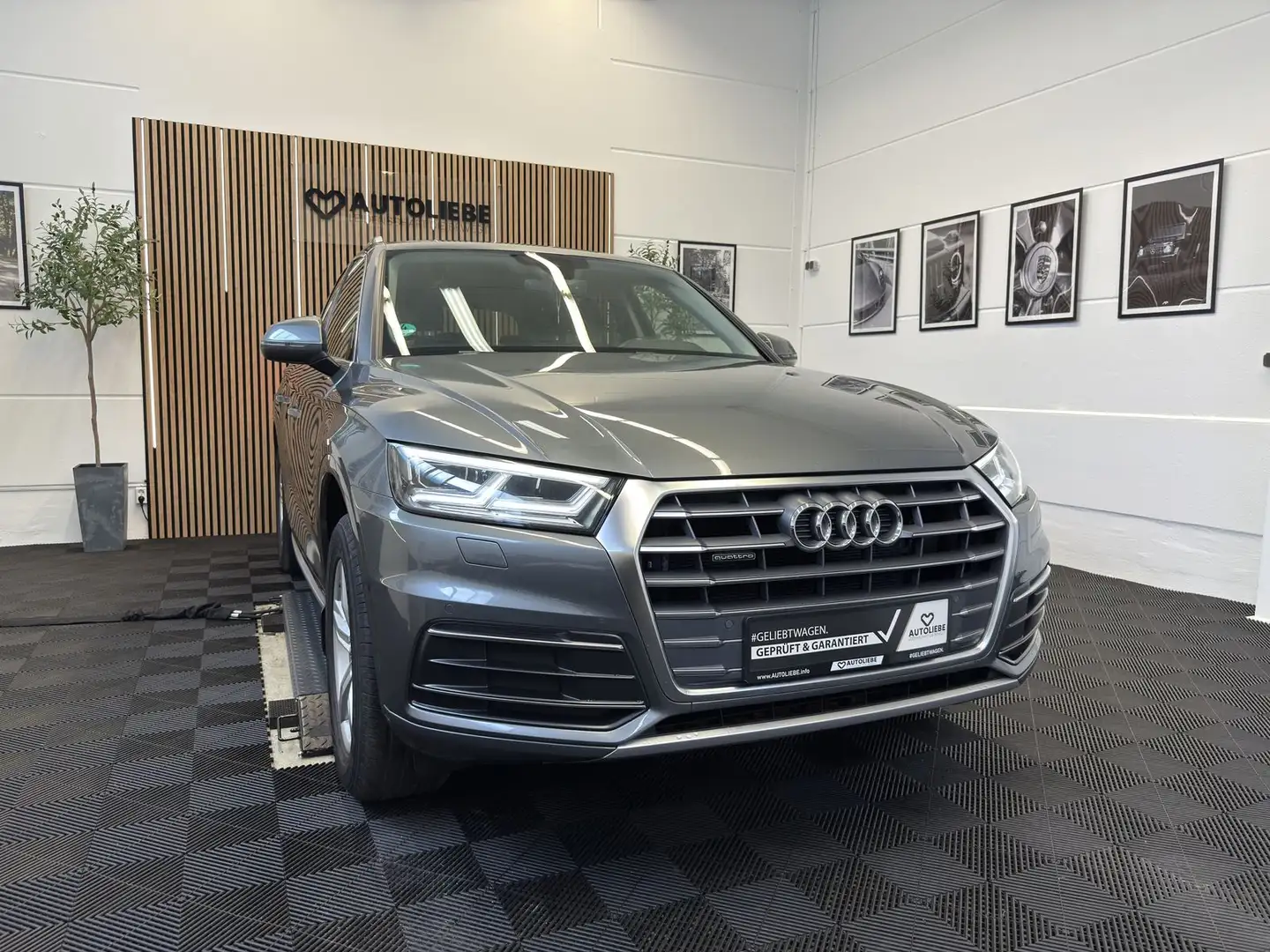 Audi Q5 2.0 TDI S tronic quattro LED*AHK*NAVI*RFK Grau - 1
