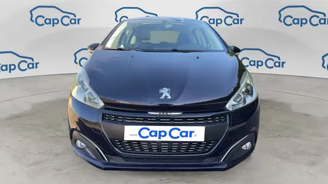 Peugeot 208 view 5