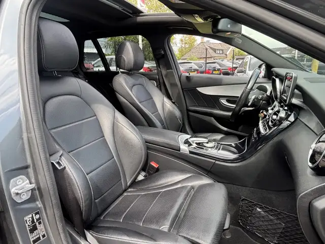 Mercedes-Benz C-Class view 15