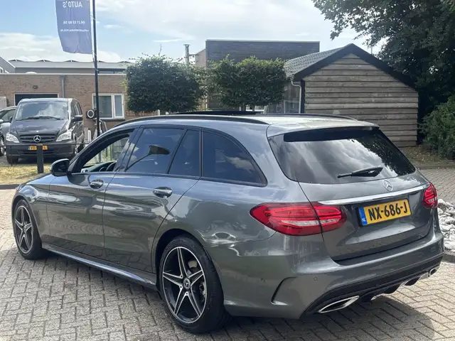 Mercedes-Benz C-Class view 7