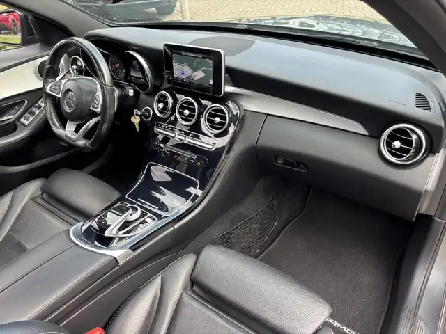 Mercedes-Benz C-Class view 14