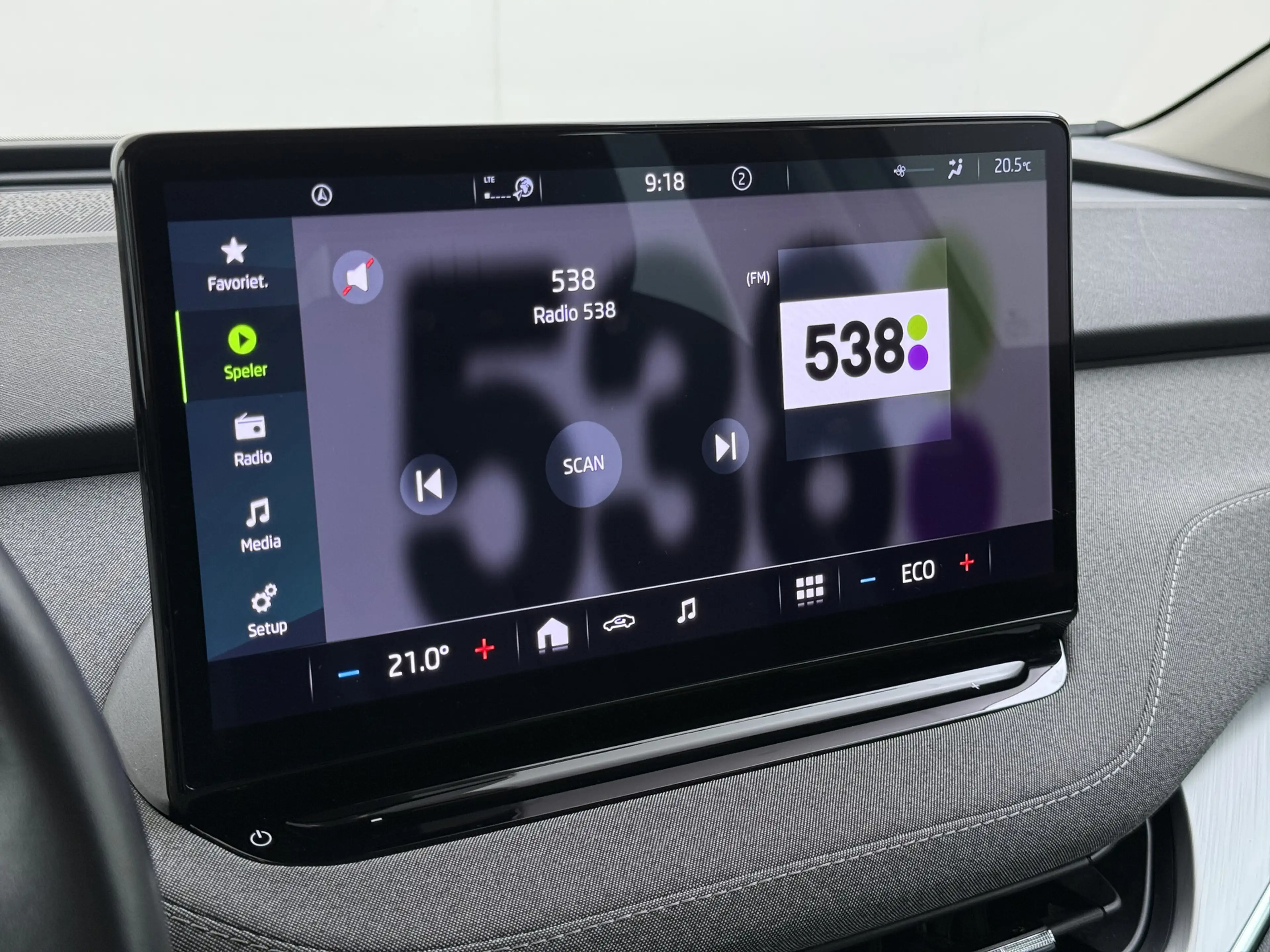 Skoda Enyaq iV 60 SOH 91% Trekhaak Camera P-Assist Apple Carpl — photo 18