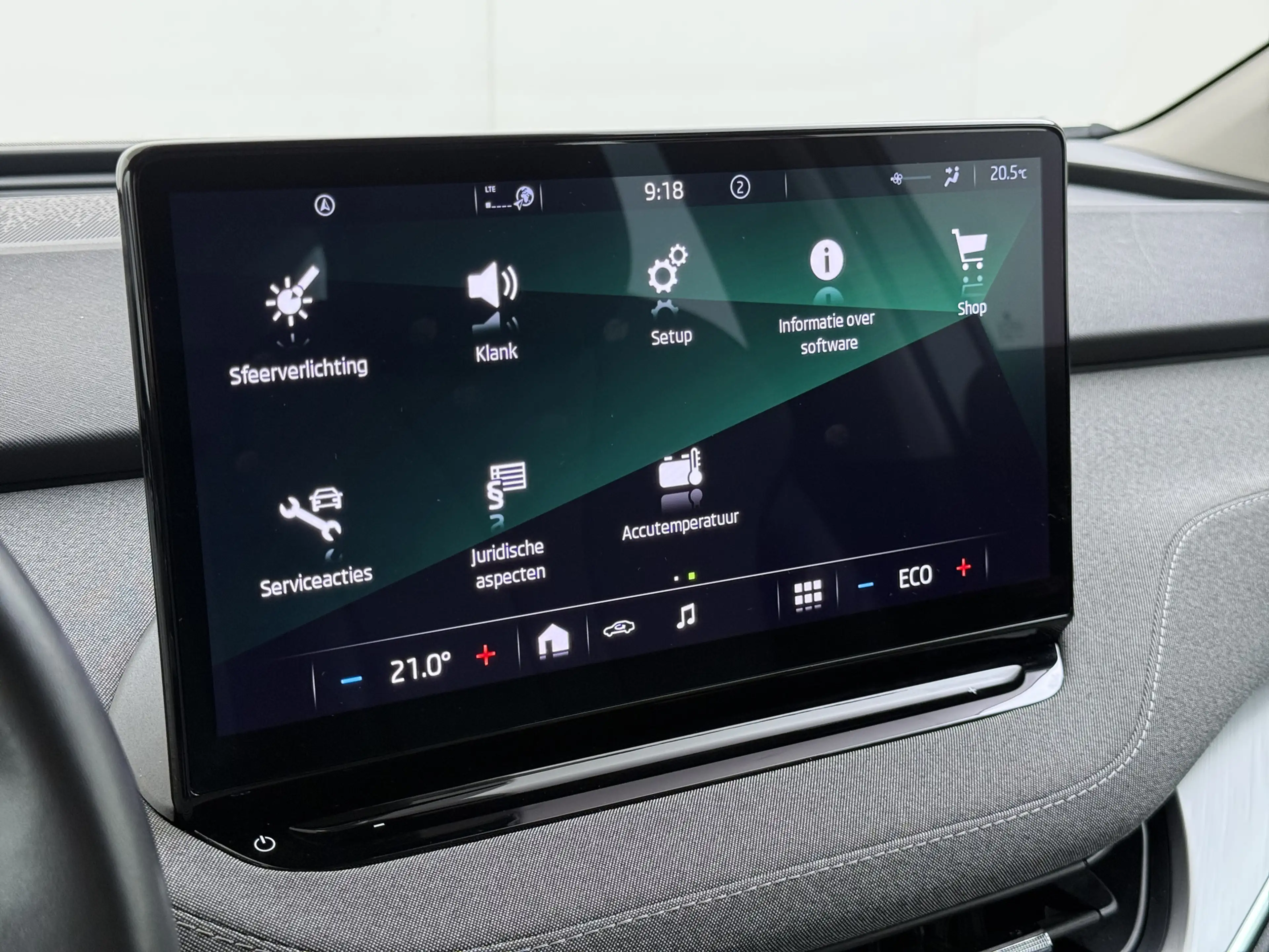 Skoda Enyaq iV 60 SOH 91% Trekhaak Camera P-Assist Apple Carpl — photo 20