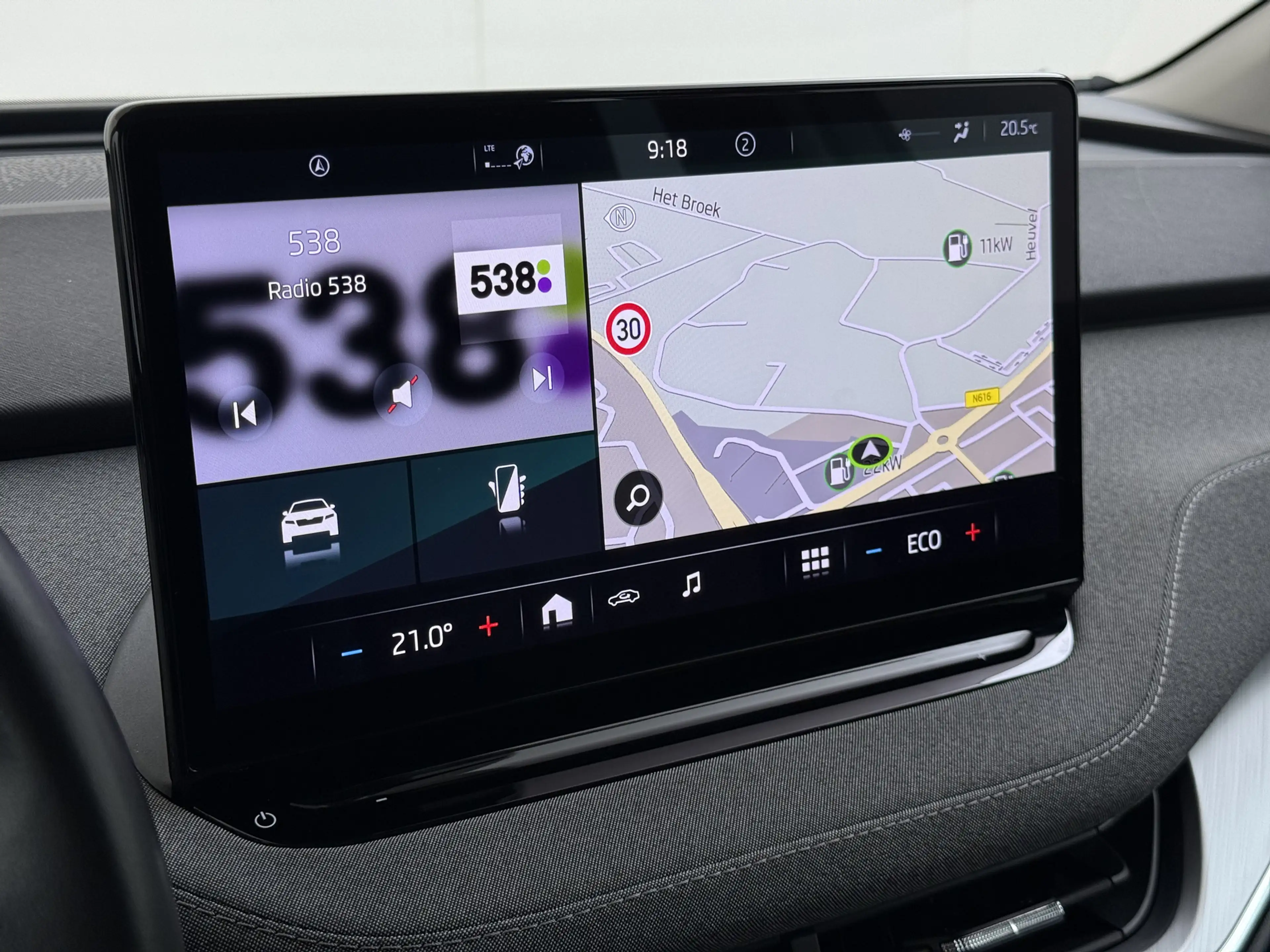 Skoda Enyaq iV 60 SOH 91% Trekhaak Camera P-Assist Apple Carpl — photo 21