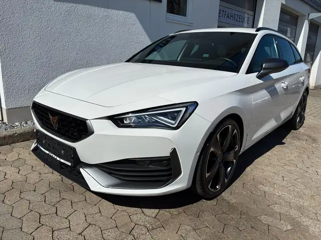 Cupra Leon view 2