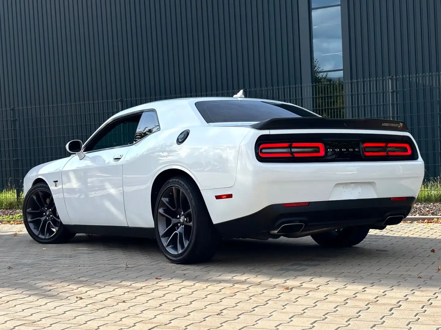 Dodge Challenger 6,4 SRT 392 V8 R/T Scat Pack/Alpina Weiß - 1