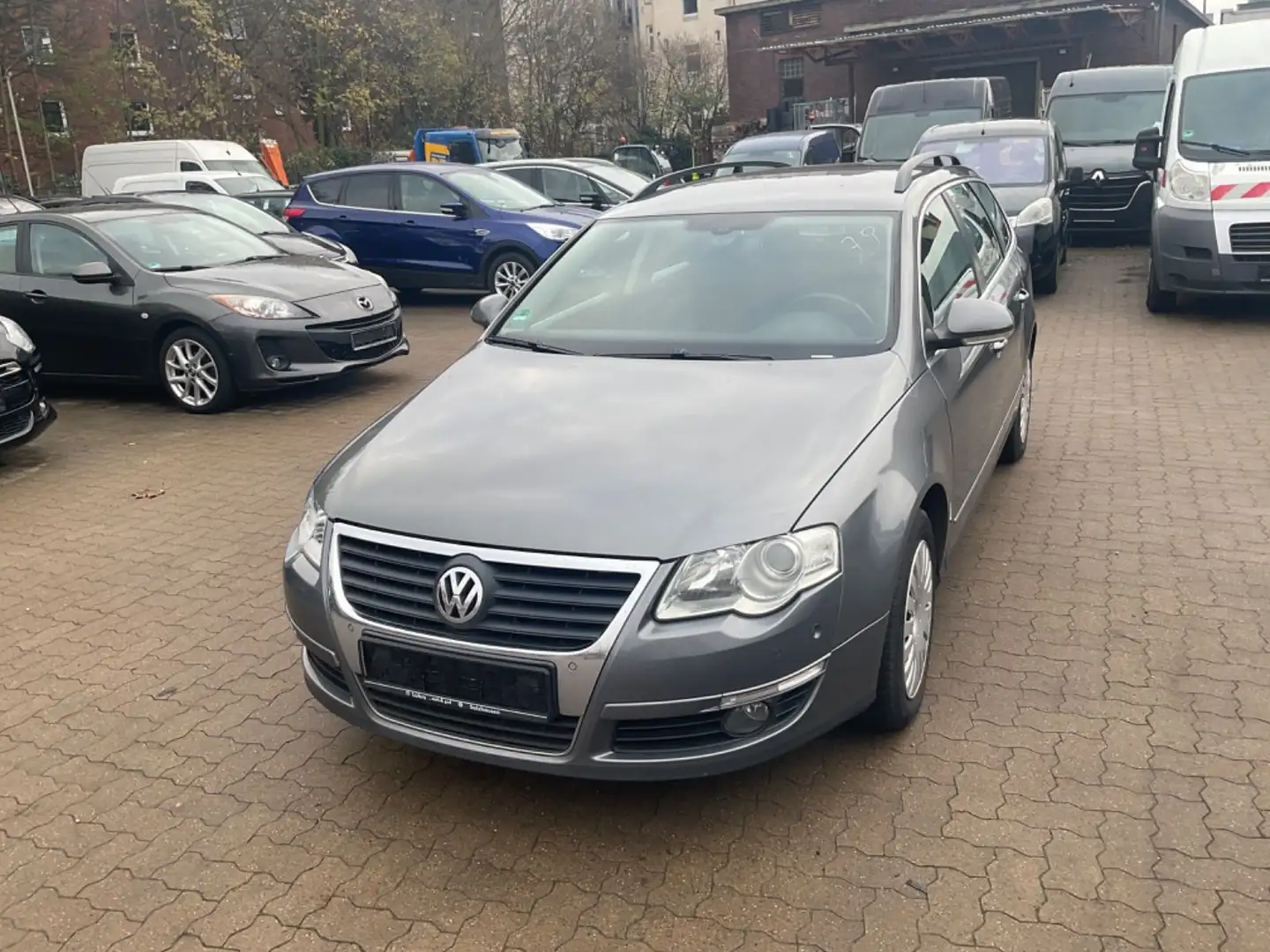 Volkswagen Passat Variant Comfortline 2.0 TDI *KAMERA* Grau - 2