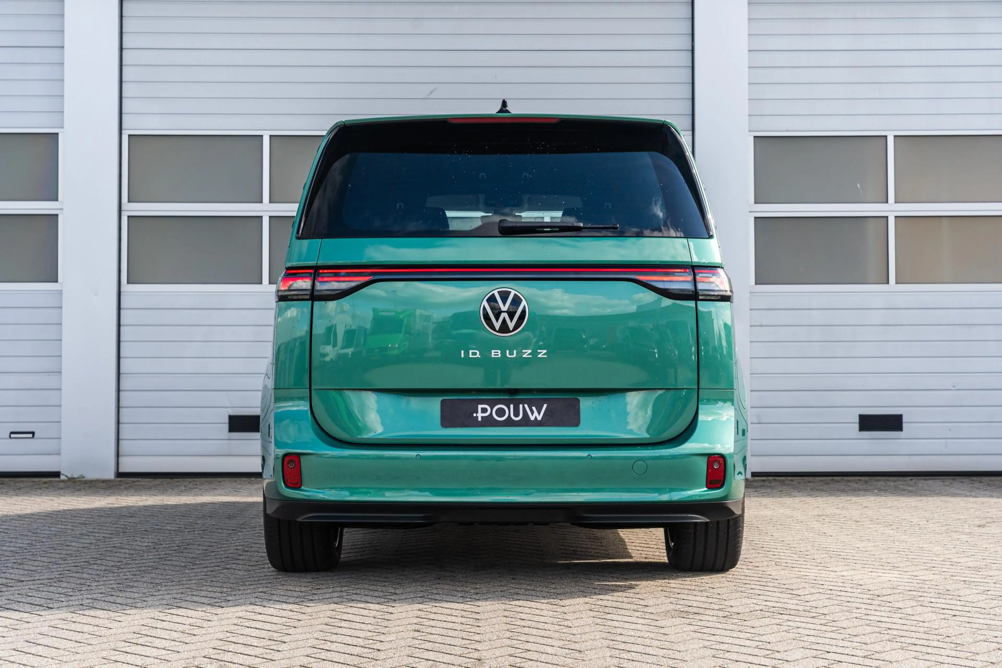 Volkswagen ID. Buzz Cargo 286pk Bulli Limited Edition 79 kWh | Stoelen Pakke — photo 11