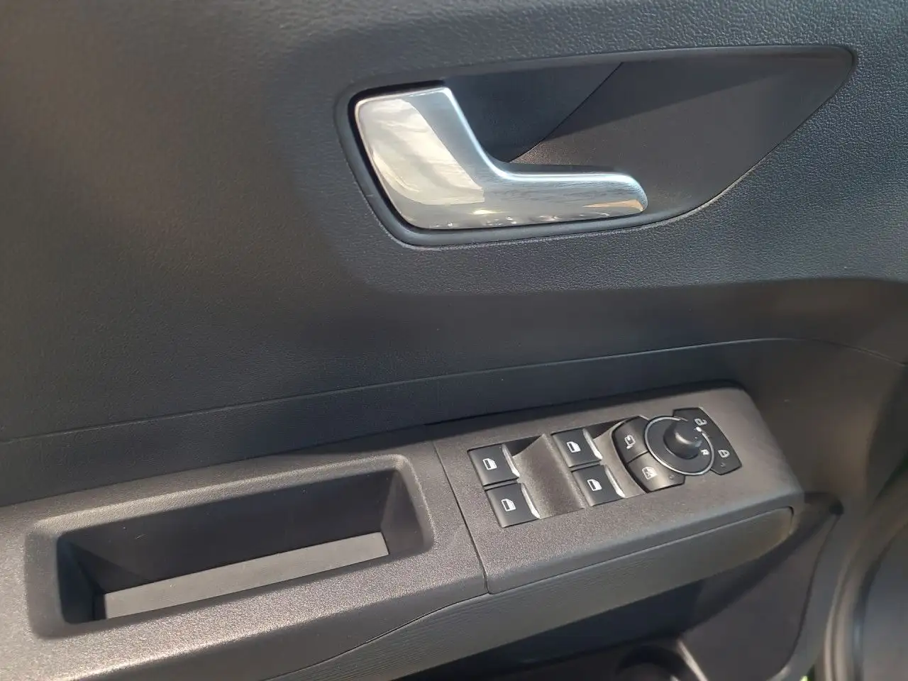 Ford Tourneo Courier Active Bluetooth Navi Klima 7
