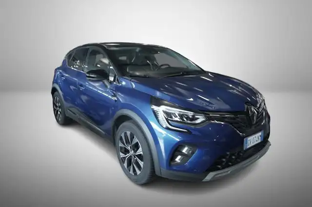 2024 Renault Captur in Blue for sale
