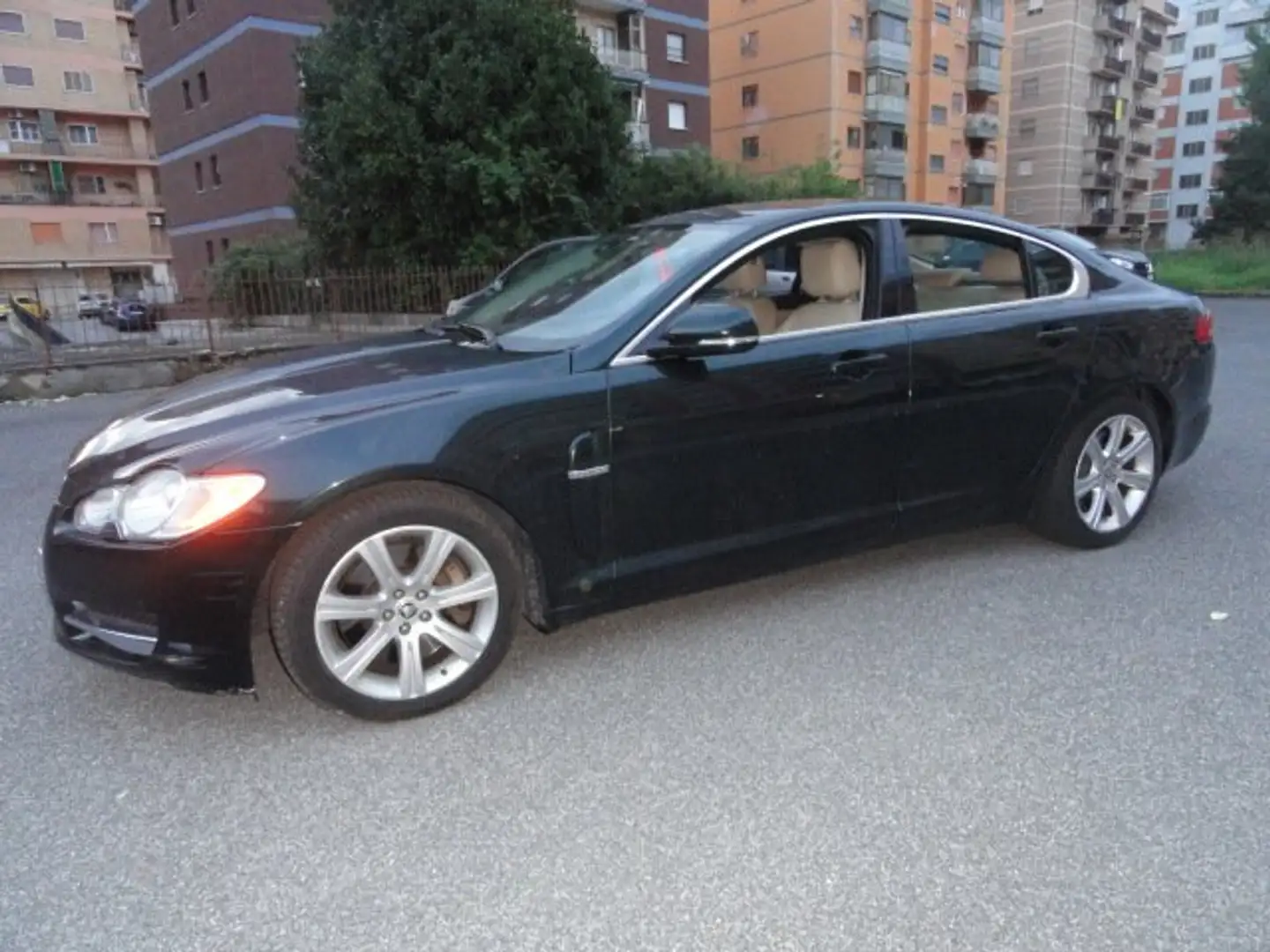 Jaguar XF XF 3.0d V6 Premium Luxury auto Vert - 1