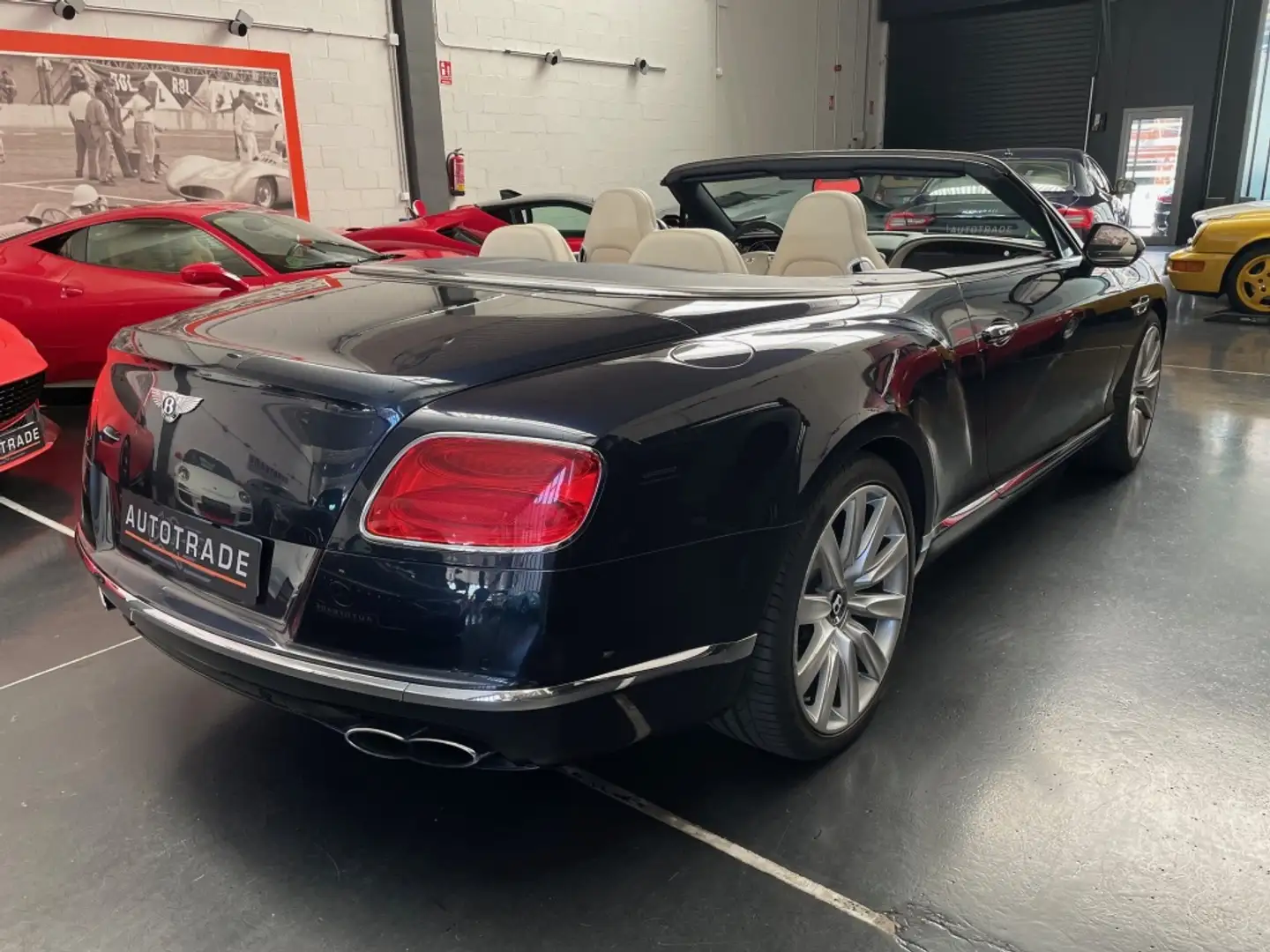 Bentley Continental GT Convertible V8 Albastru - 2