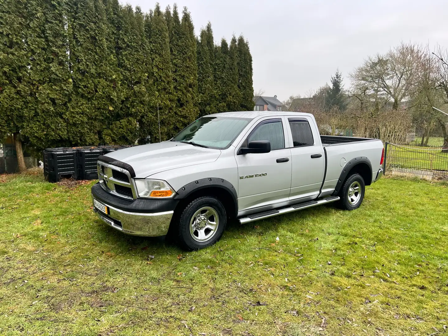 Dodge RAM Dodge Ram 1500 / Neu TÜV , neu Riefen, Top Zustan Ezüst - 2