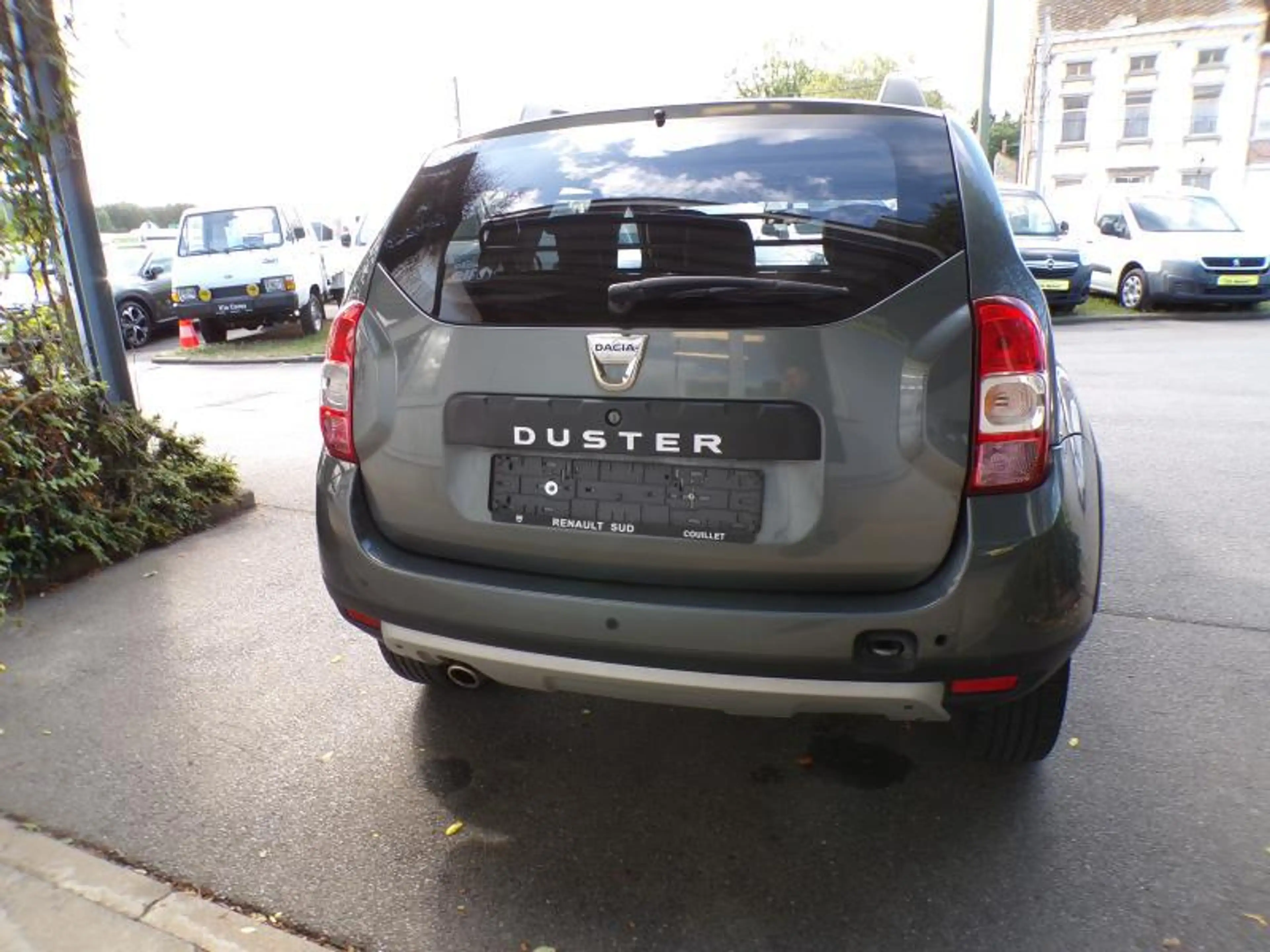 Dacia Duster 1.5 DCi 90cv Gris 10/17 50808km Airco GPS Cruise — photo 5