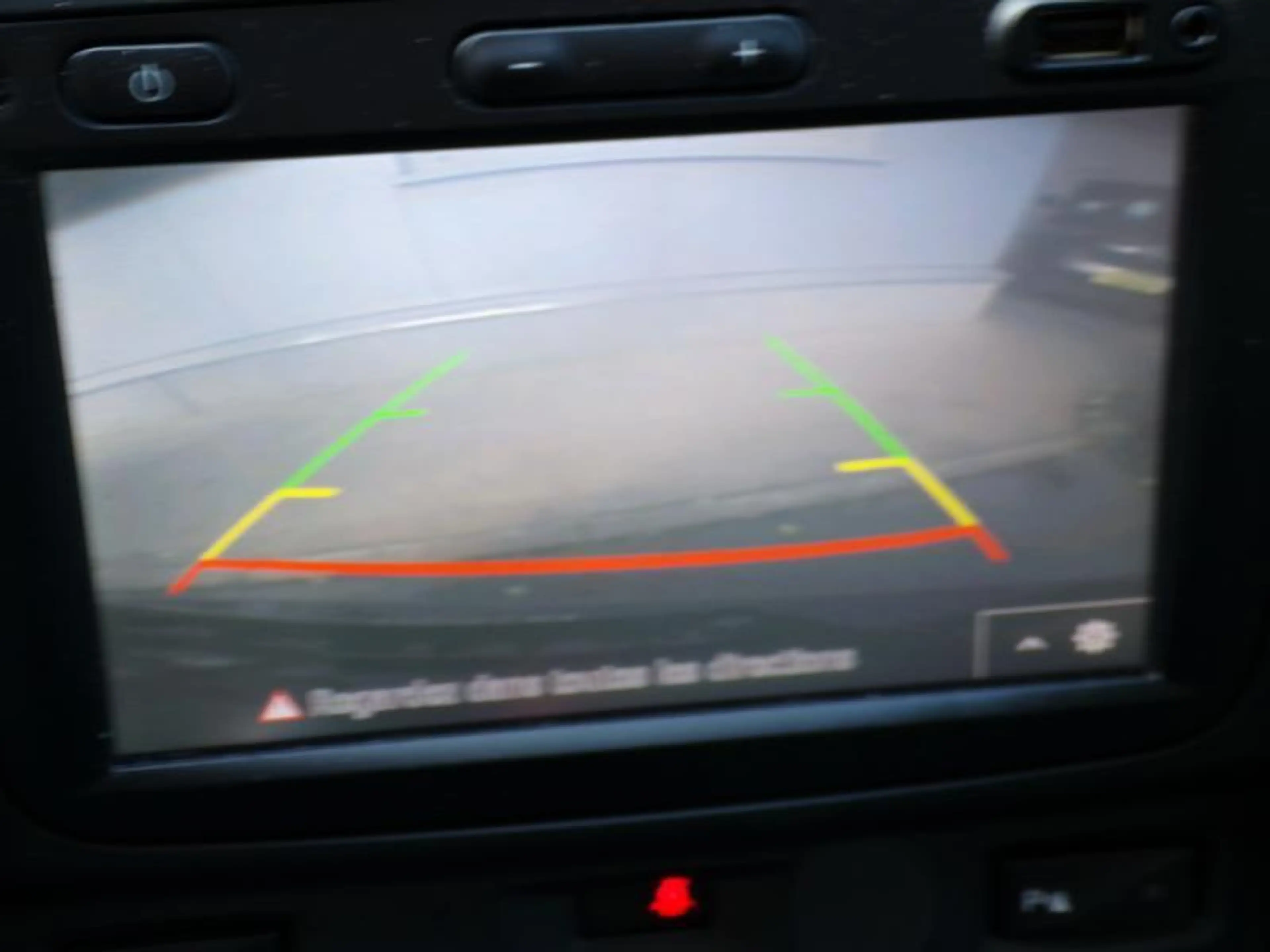 Dacia Duster 1.5 DCi 90cv Gris 10/17 50808km Airco GPS Cruise — photo 12
