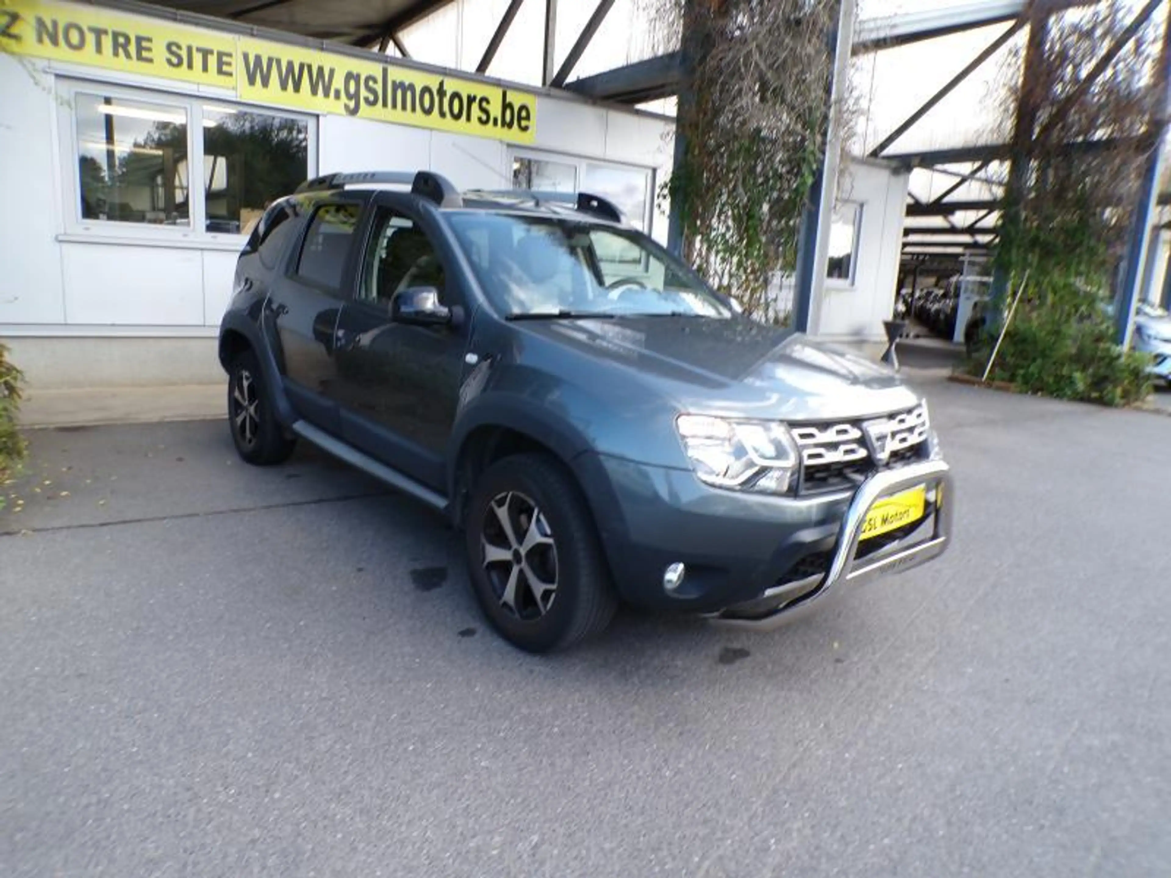 Dacia Duster 1.5 DCi 90cv Gris 10/17 50808km Airco GPS Cruise — photo 3