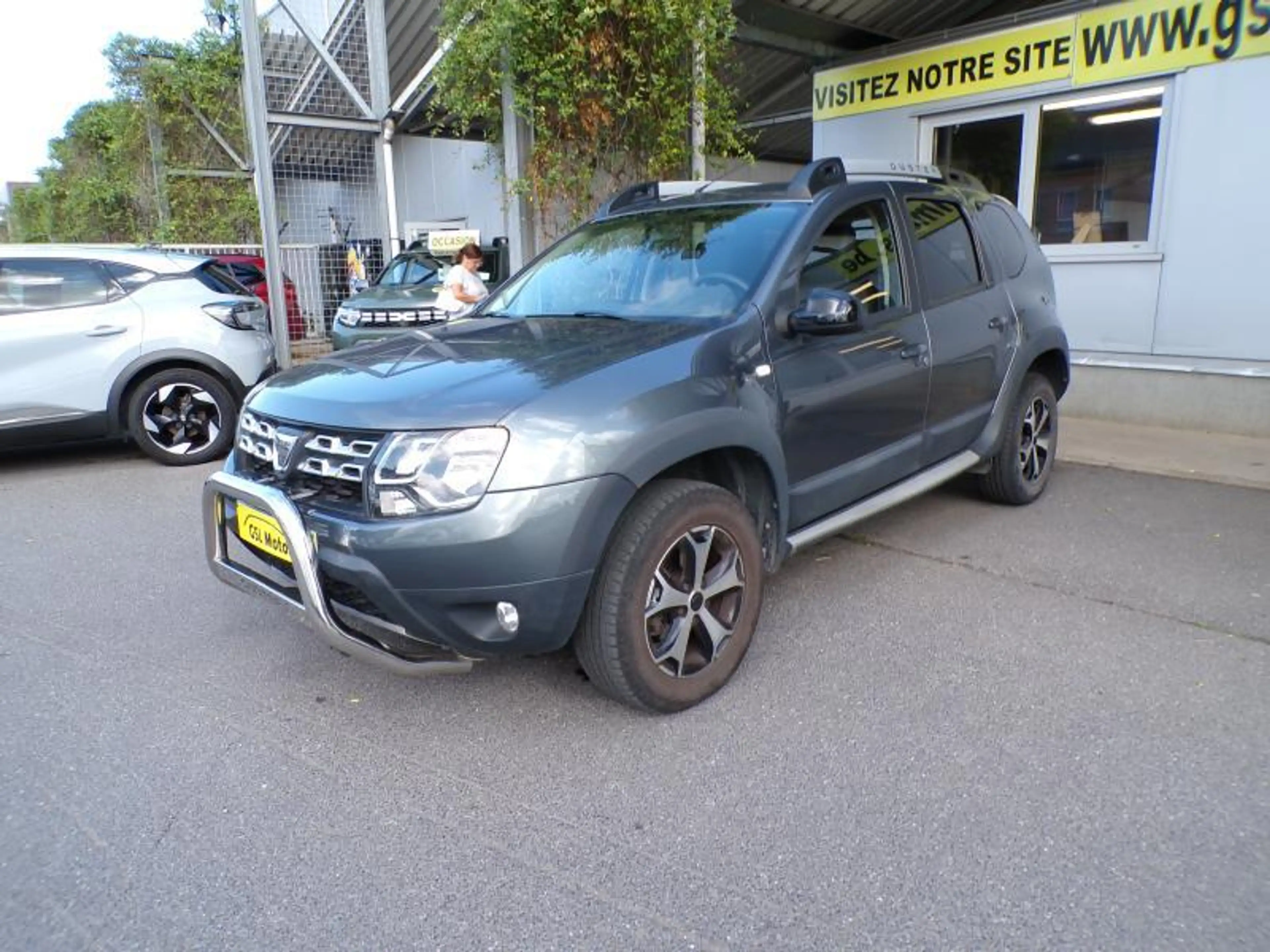 Dacia Duster 1.5 DCi 90cv Gris 10/17 50808km Airco GPS Cruise