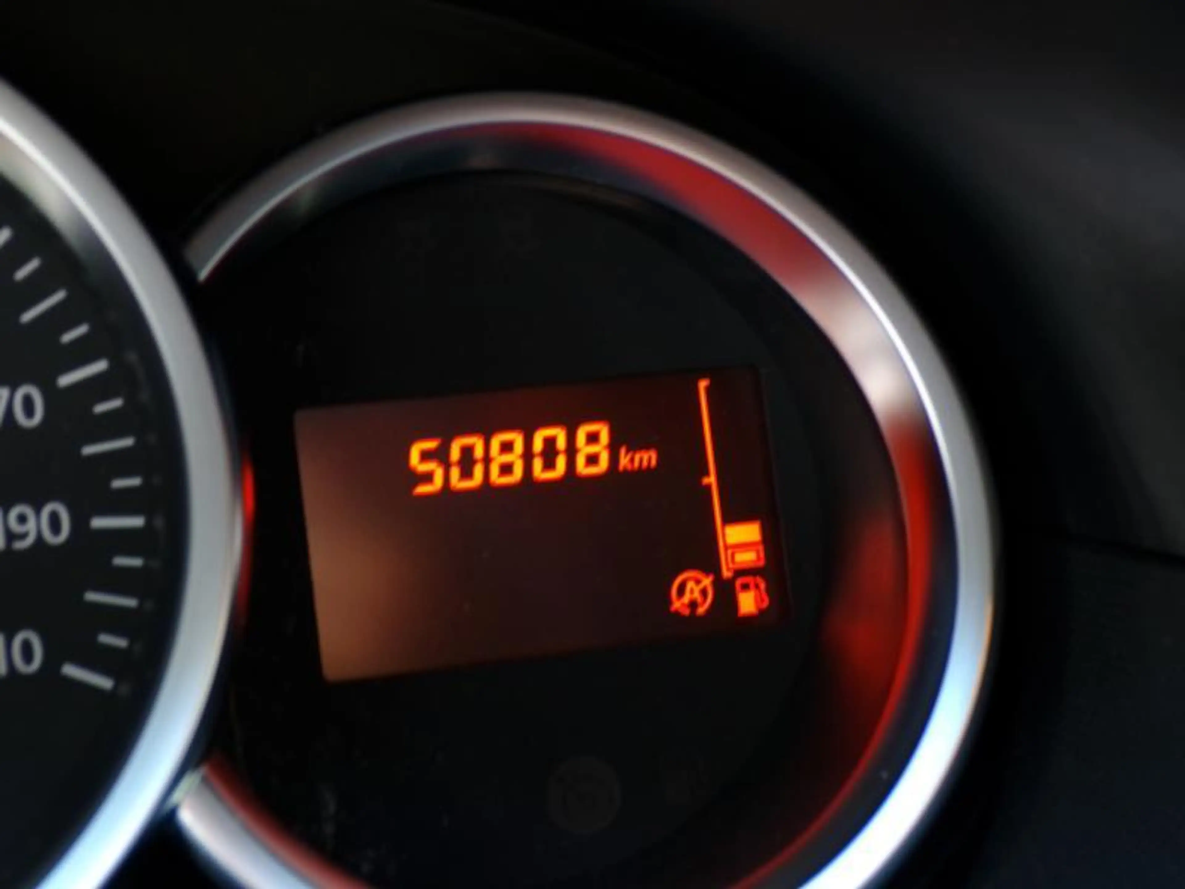 Dacia Duster 1.5 DCi 90cv Gris 10/17 50808km Airco GPS Cruise — photo 14