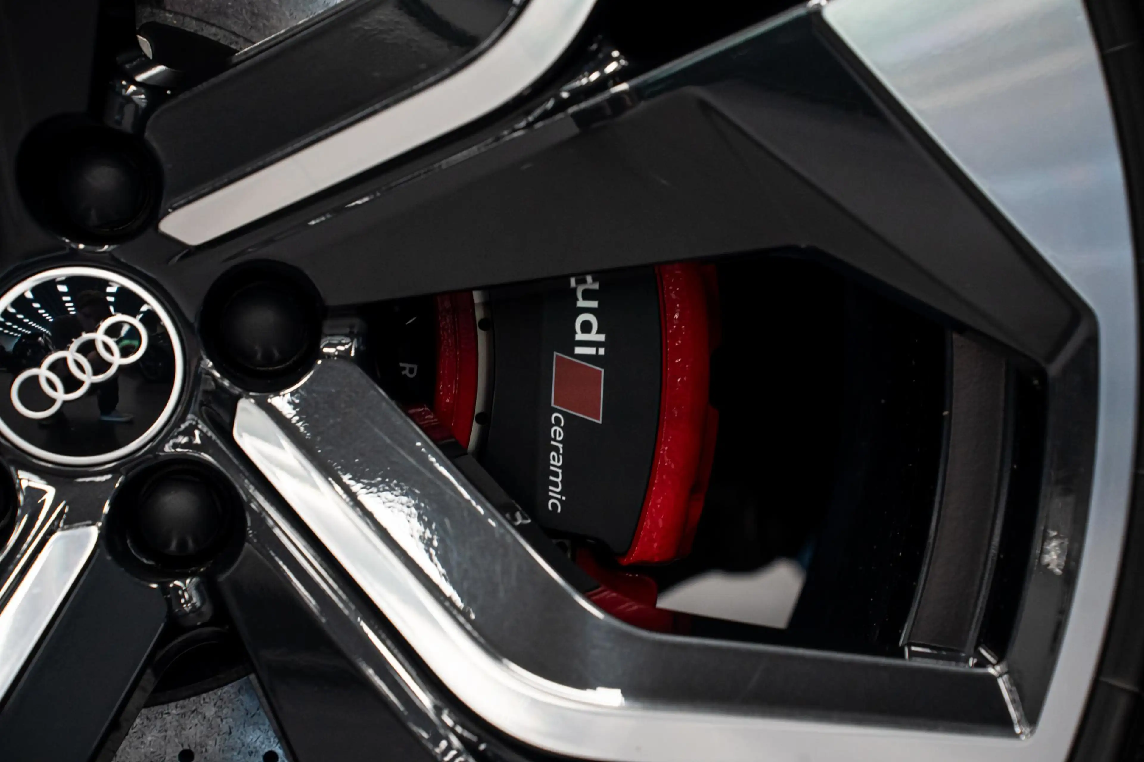 Audi RS Q8 4.0 TFSI Quattro *Bang & Olufsen / Standkachel / S — photo 17