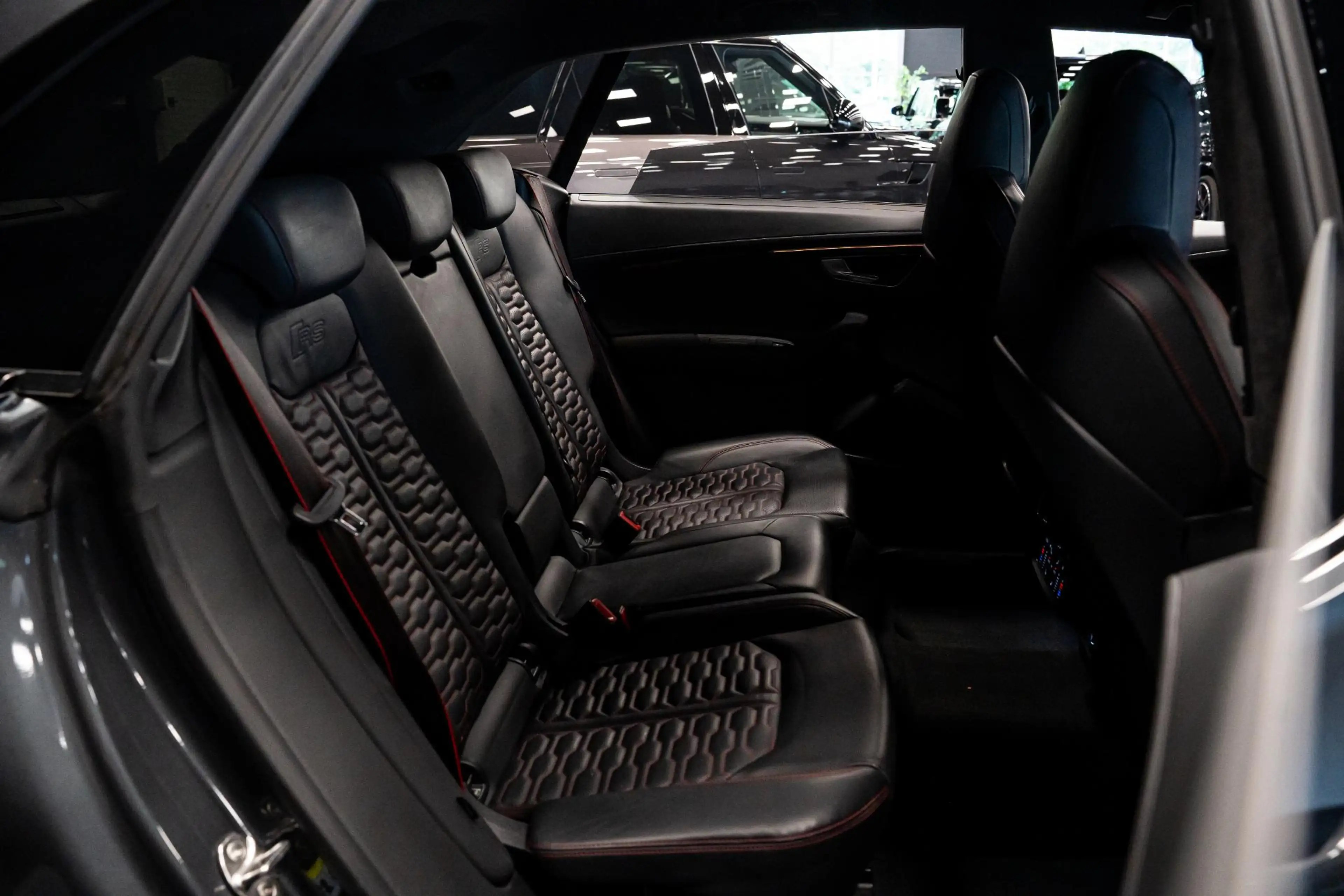 Audi RS Q8 4.0 TFSI Quattro *Bang & Olufsen / Standkachel / S — photo 26