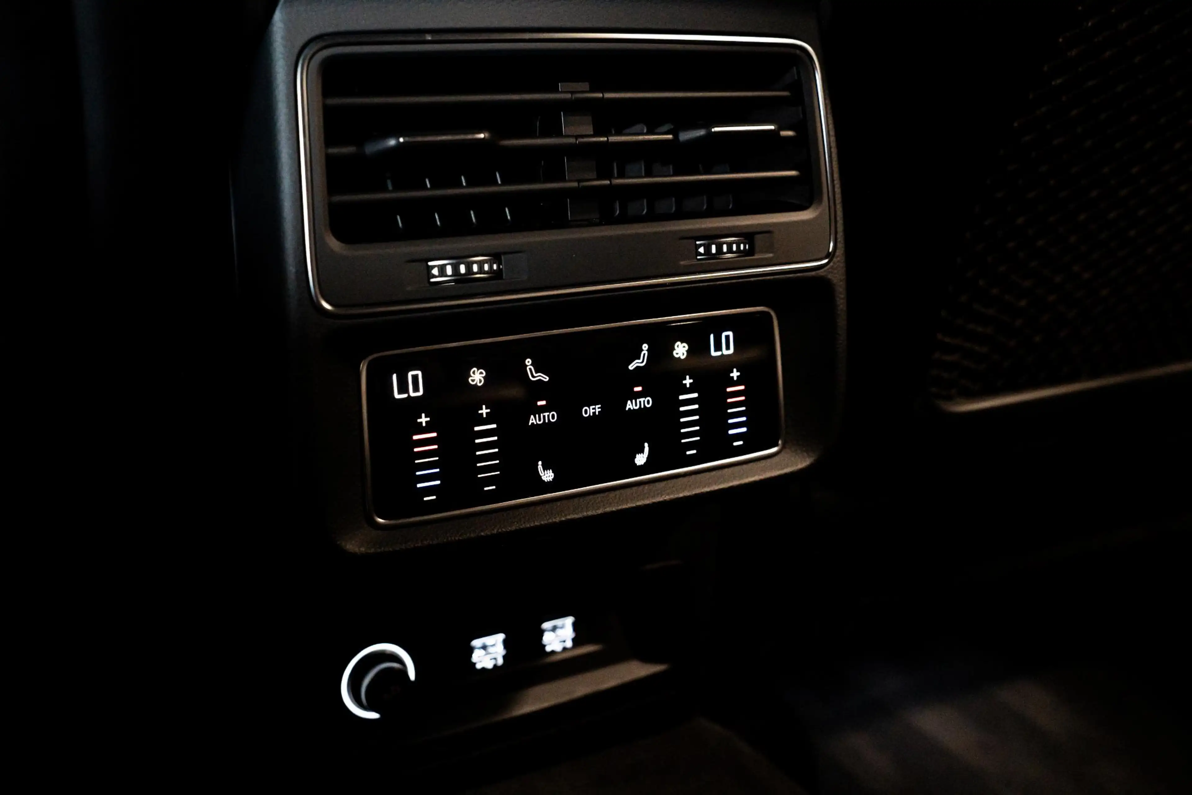 Audi RS Q8 4.0 TFSI Quattro *Bang & Olufsen / Standkachel / S — photo 35