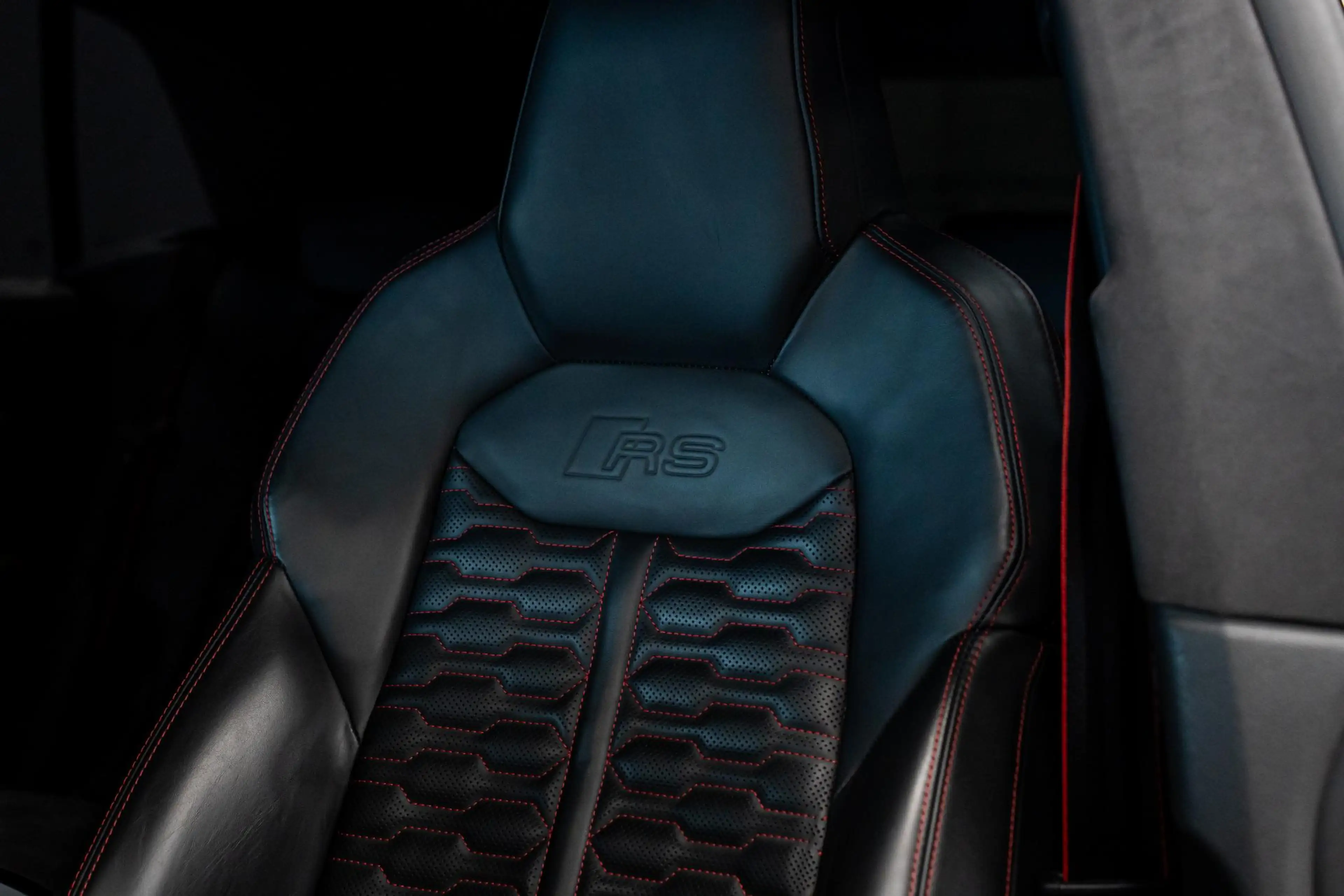 Audi RS Q8 4.0 TFSI Quattro *Bang & Olufsen / Standkachel / S — photo 23