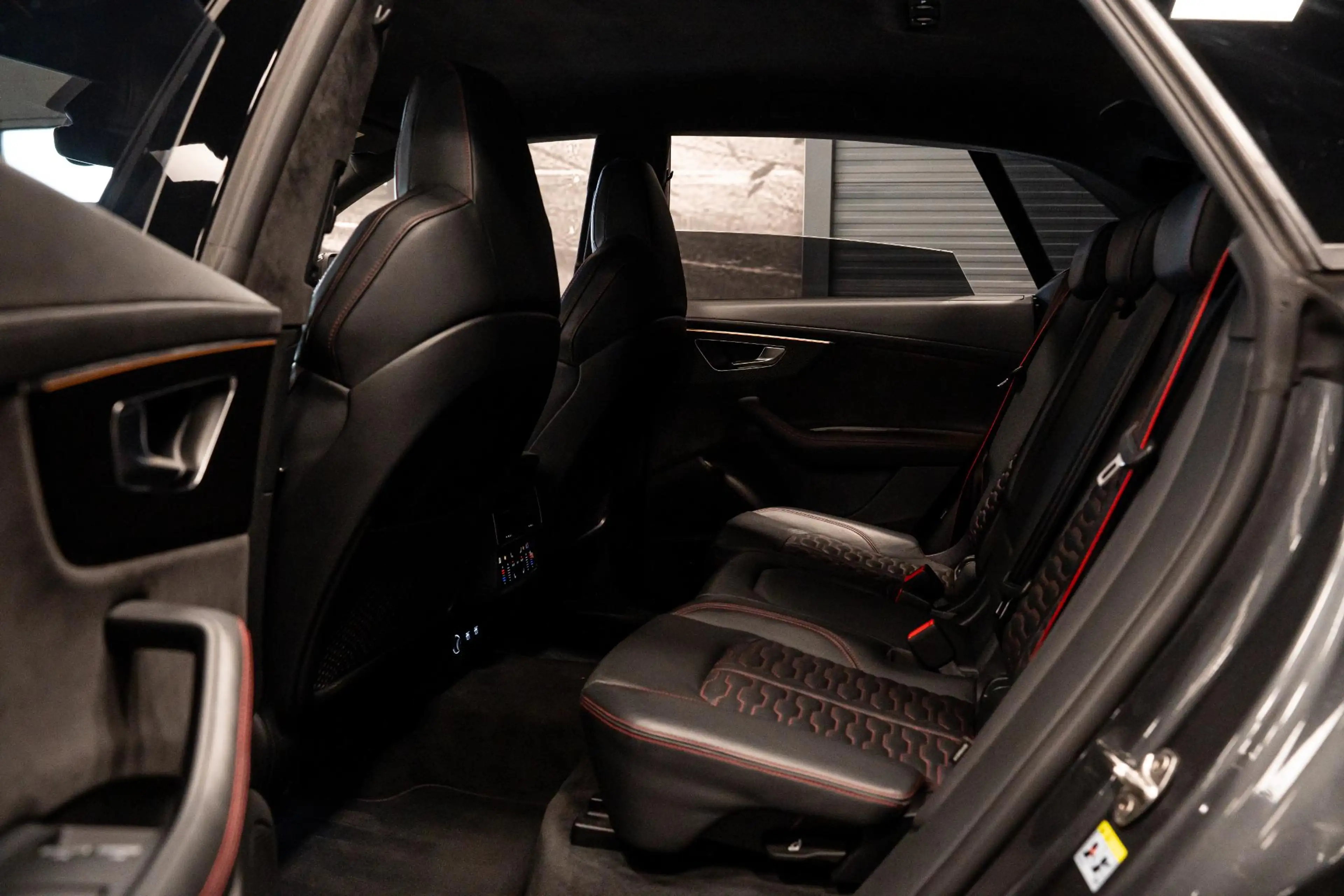 Audi RS Q8 4.0 TFSI Quattro *Bang & Olufsen / Standkachel / S — photo 25