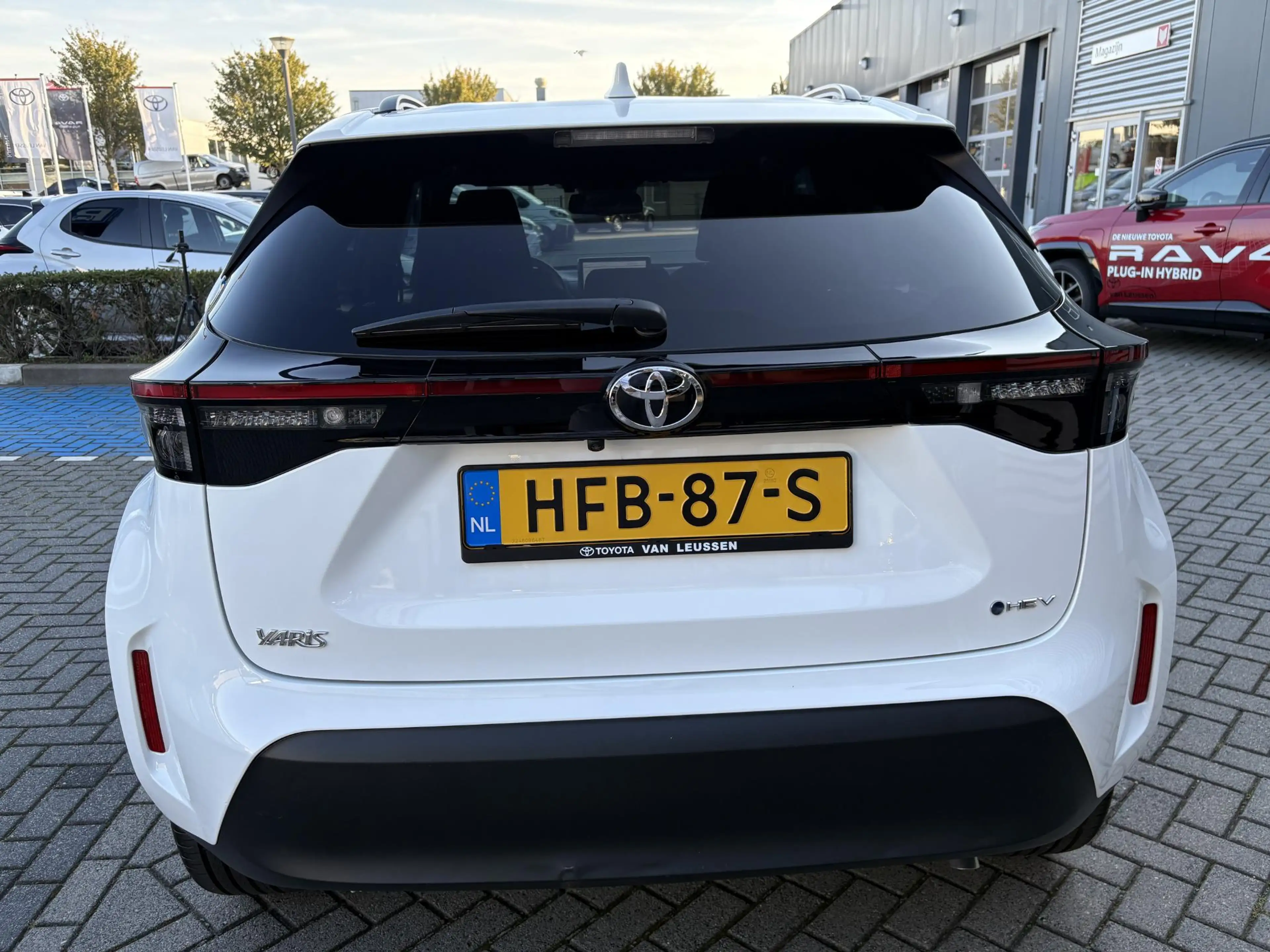 Toyota Yaris Cross 1.5 Hybrid 115 First Edition CAMERA ADAPTIVE CRUIS — photo 6