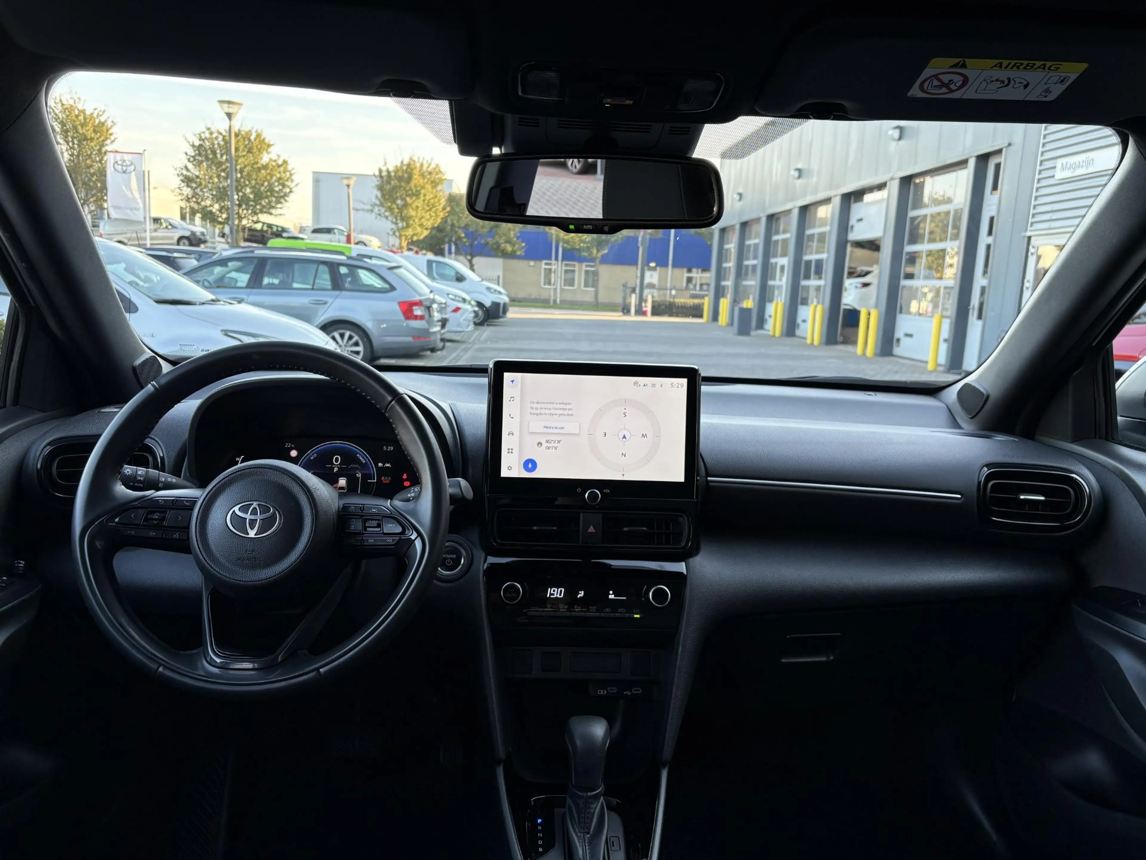 Toyota Yaris Cross 1.5 Hybrid 115 First Edition CAMERA ADAPTIVE CRUIS — photo 26