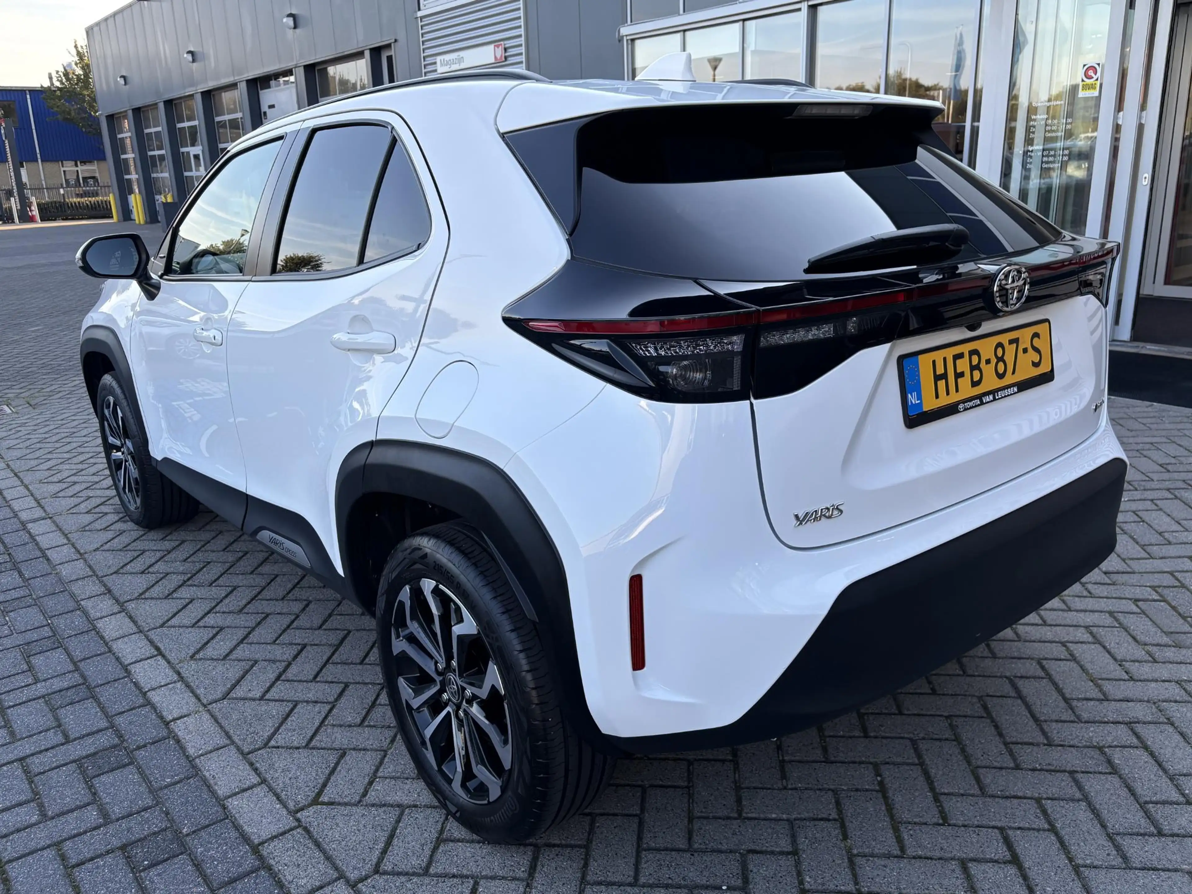Toyota Yaris Cross 1.5 Hybrid 115 First Edition CAMERA ADAPTIVE CRUIS — photo 5