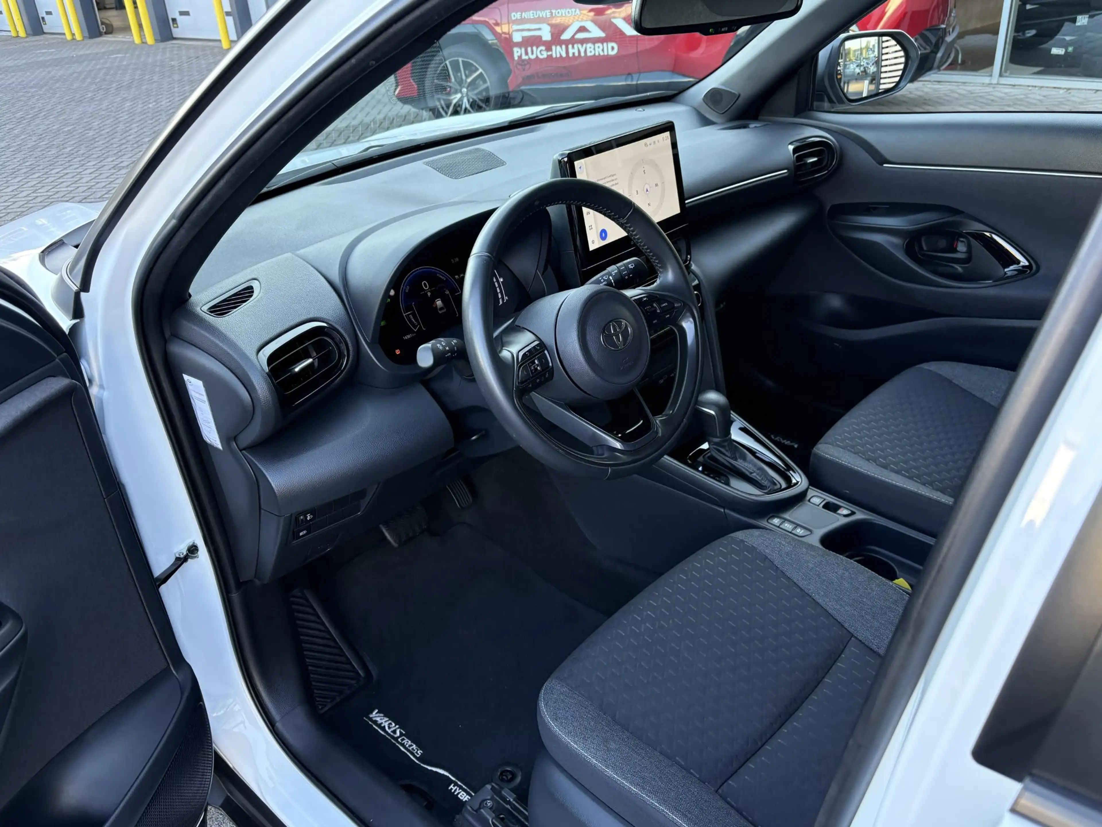 Toyota Yaris Cross 1.5 Hybrid 115 First Edition CAMERA ADAPTIVE CRUIS — photo 10